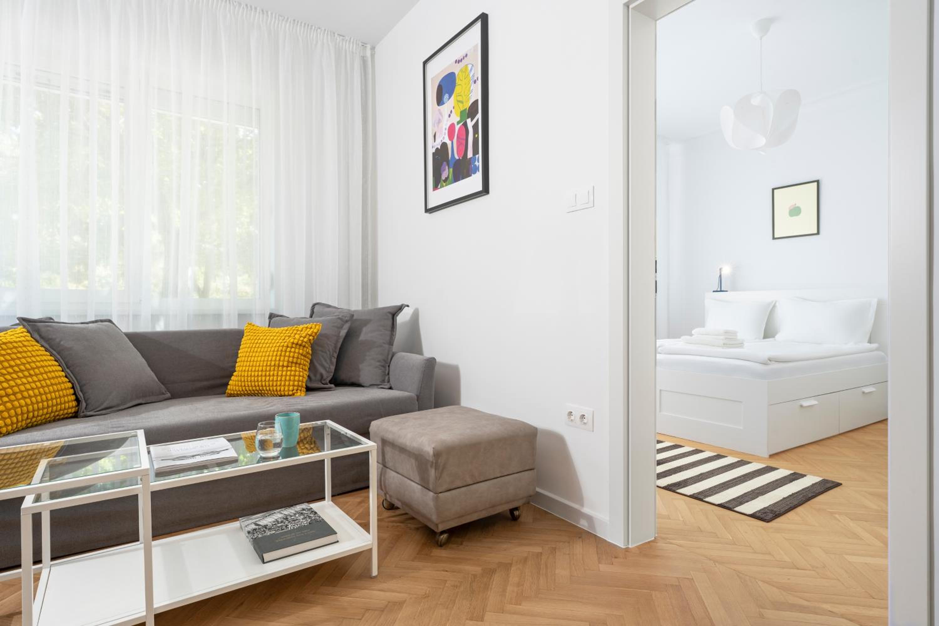 Starflat Gorgeous central apartment next to NDK