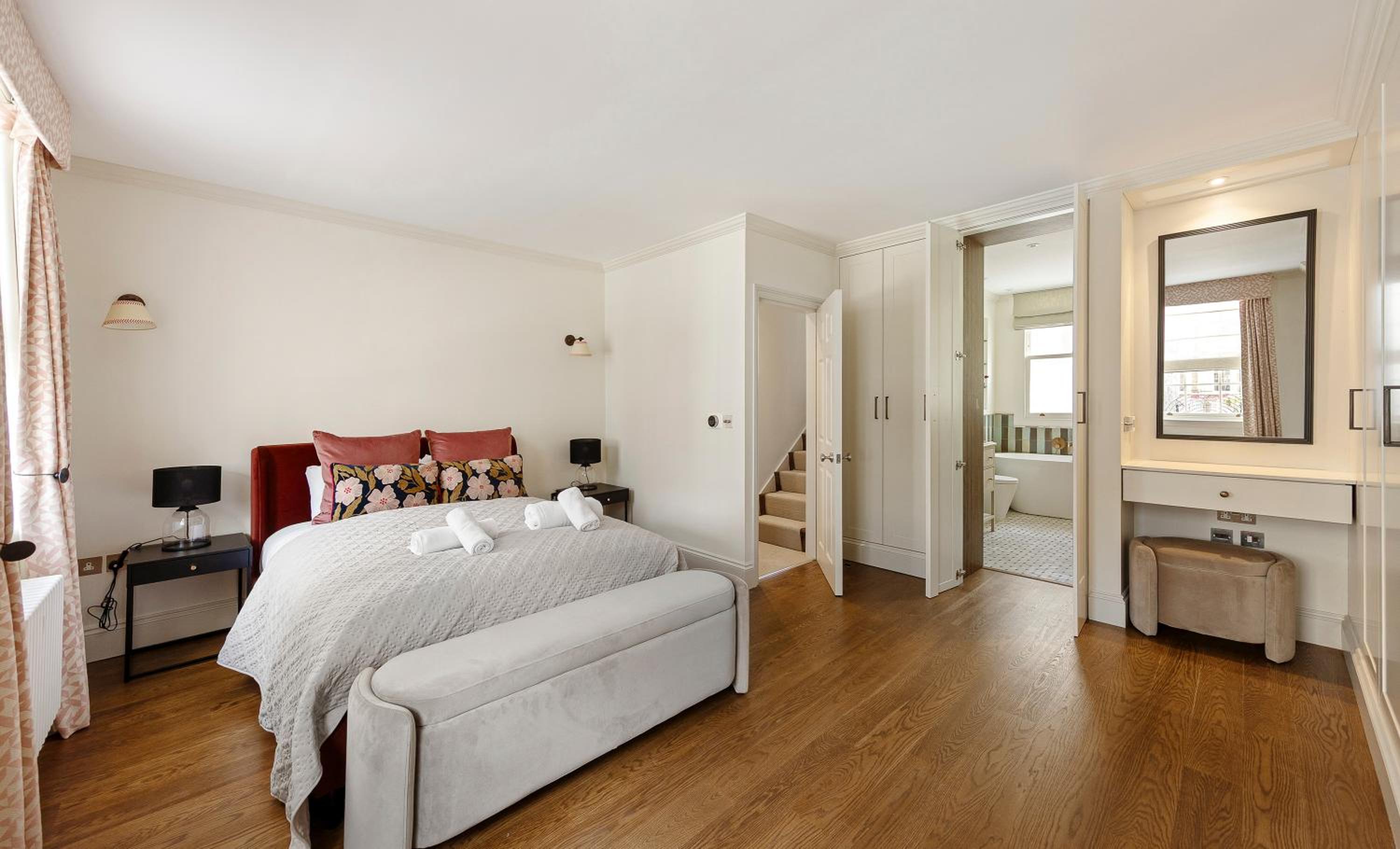 Charming Family Retreat 4BR Marylebone