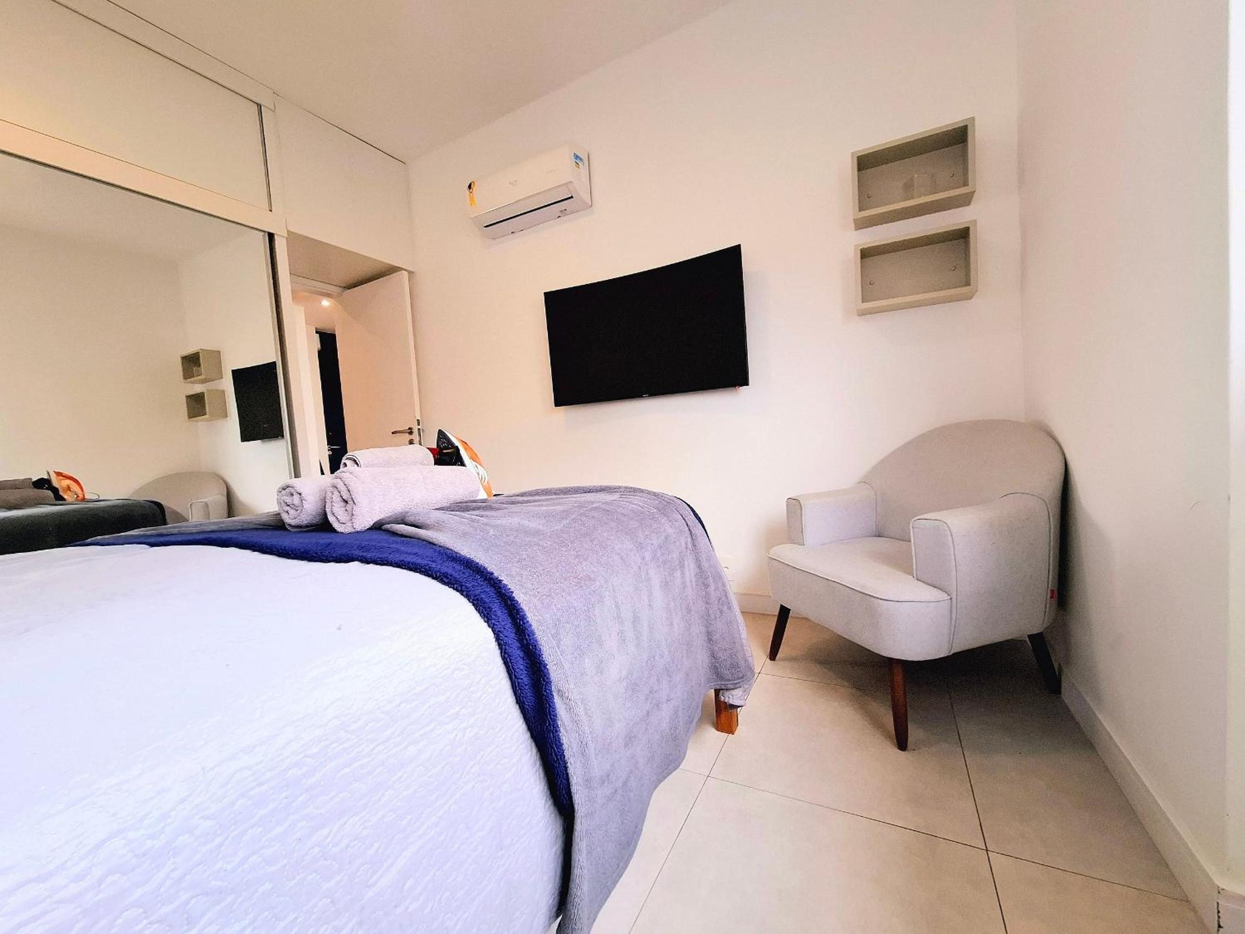 Barra: Garage, beach and comfort | Sleeps 5