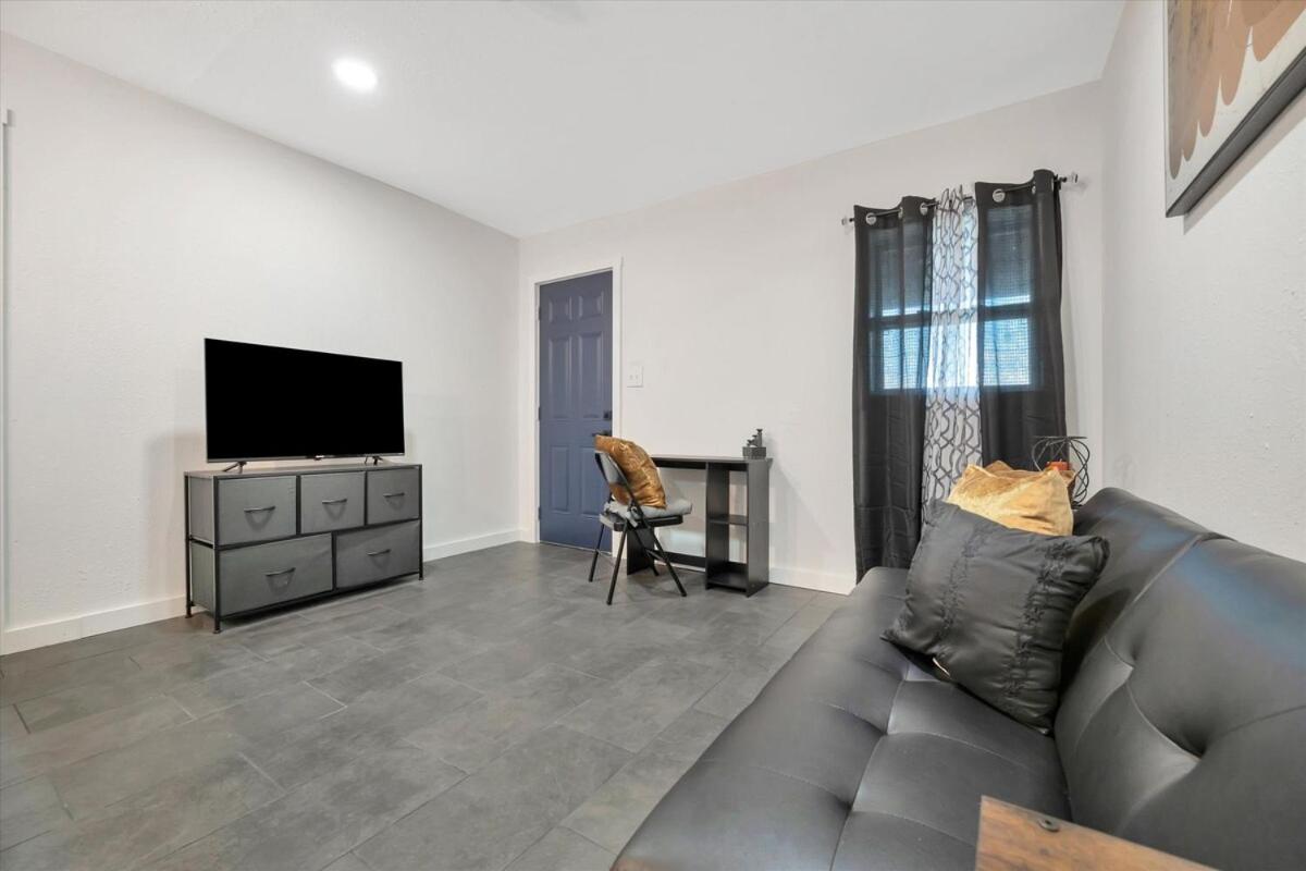 Walk to Stadium, 2 Parking spots, Dog Park, BBQ