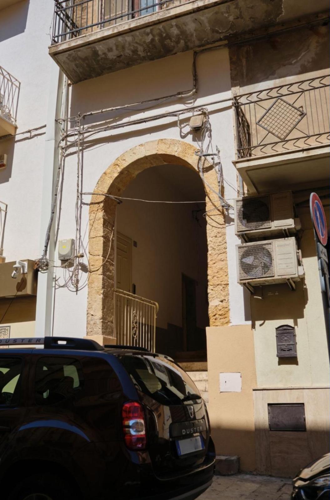 Gelone - Cairoli Apartments