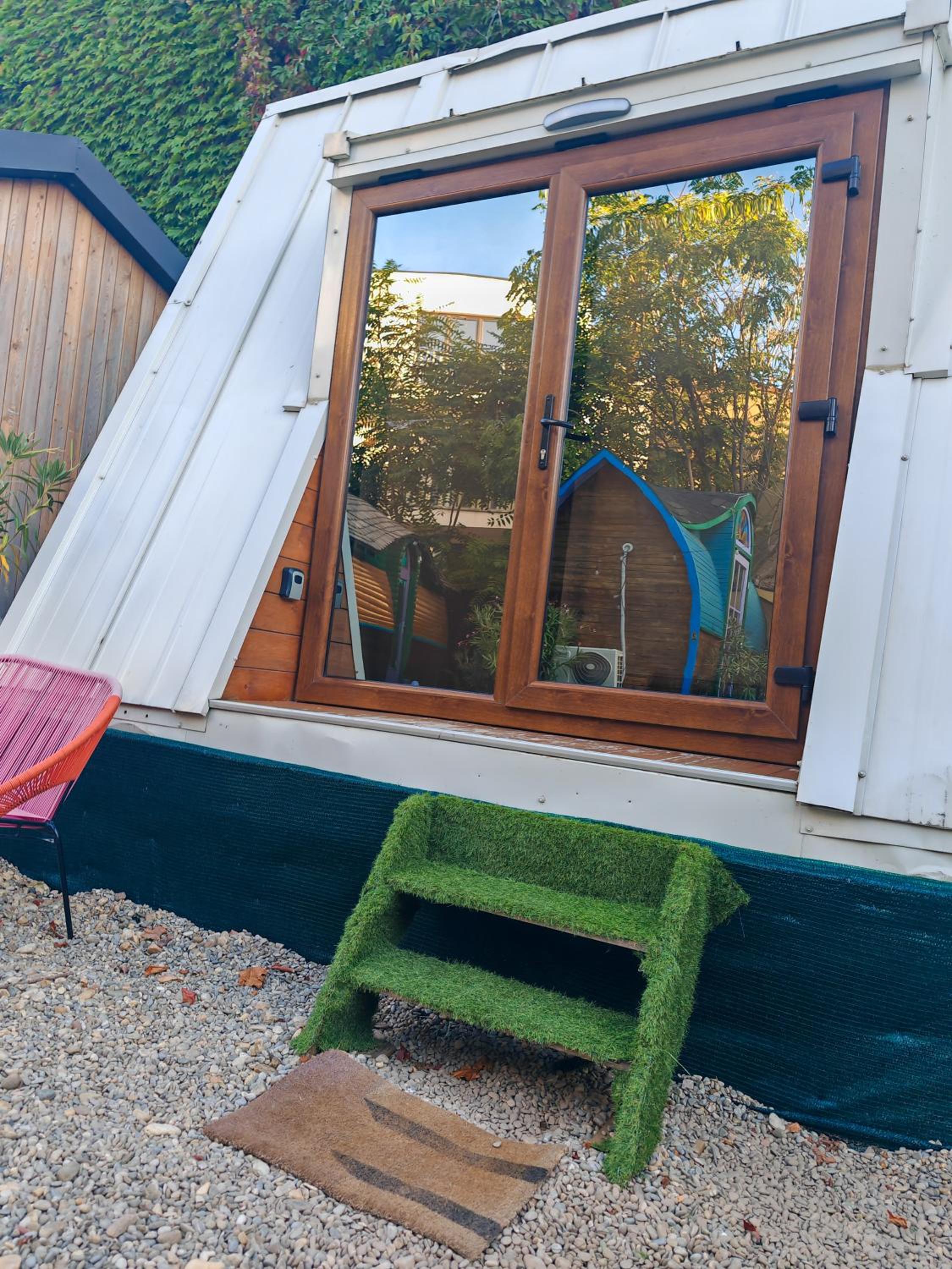 Pura Vida Downtown Tiny houses