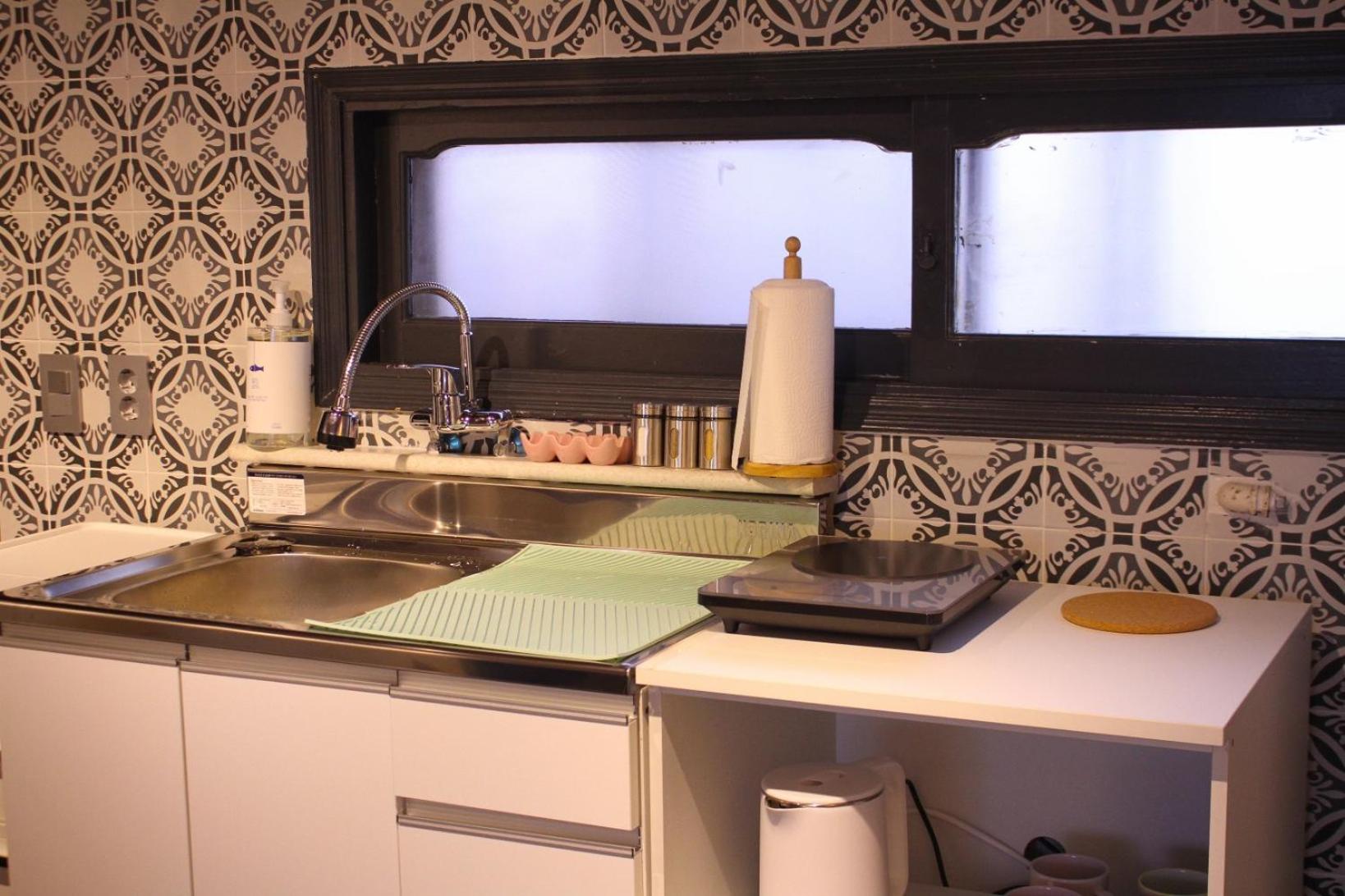 4 Beds in the Heart of Hongdae, Mangwon, Sangsu & Red Road