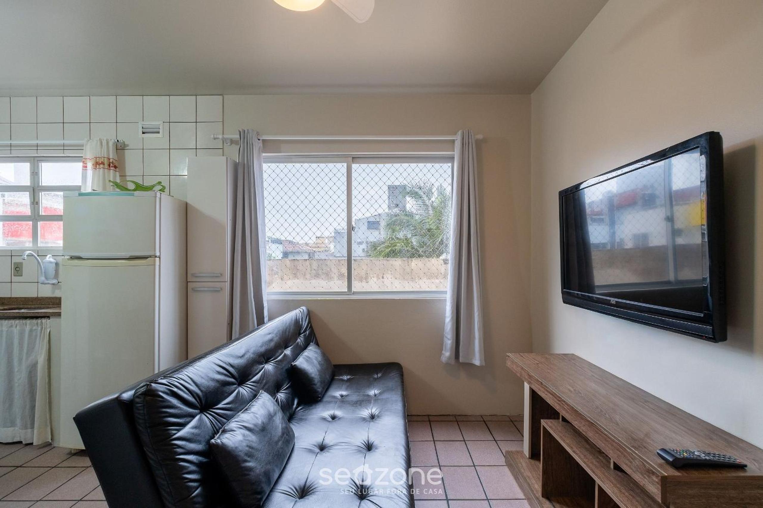 Apart 700m from the Beach in Floripa HYP0202
