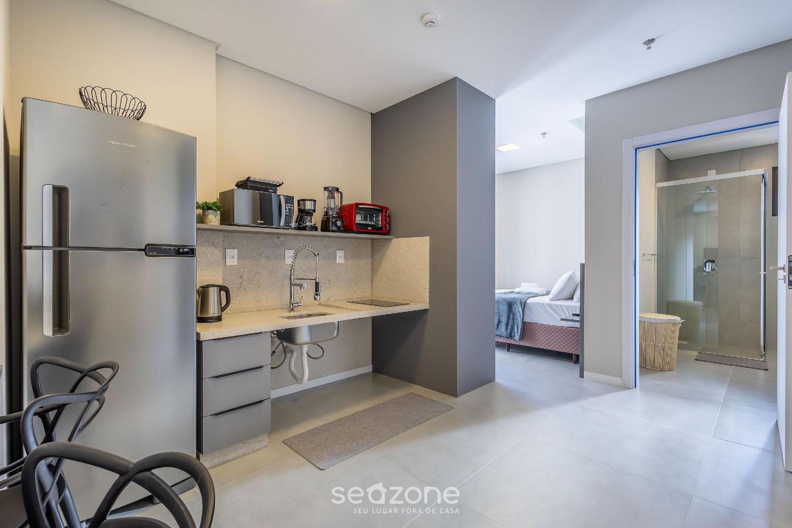 Your exclusive stay just steps from the sea in Meia Praia - FFS!