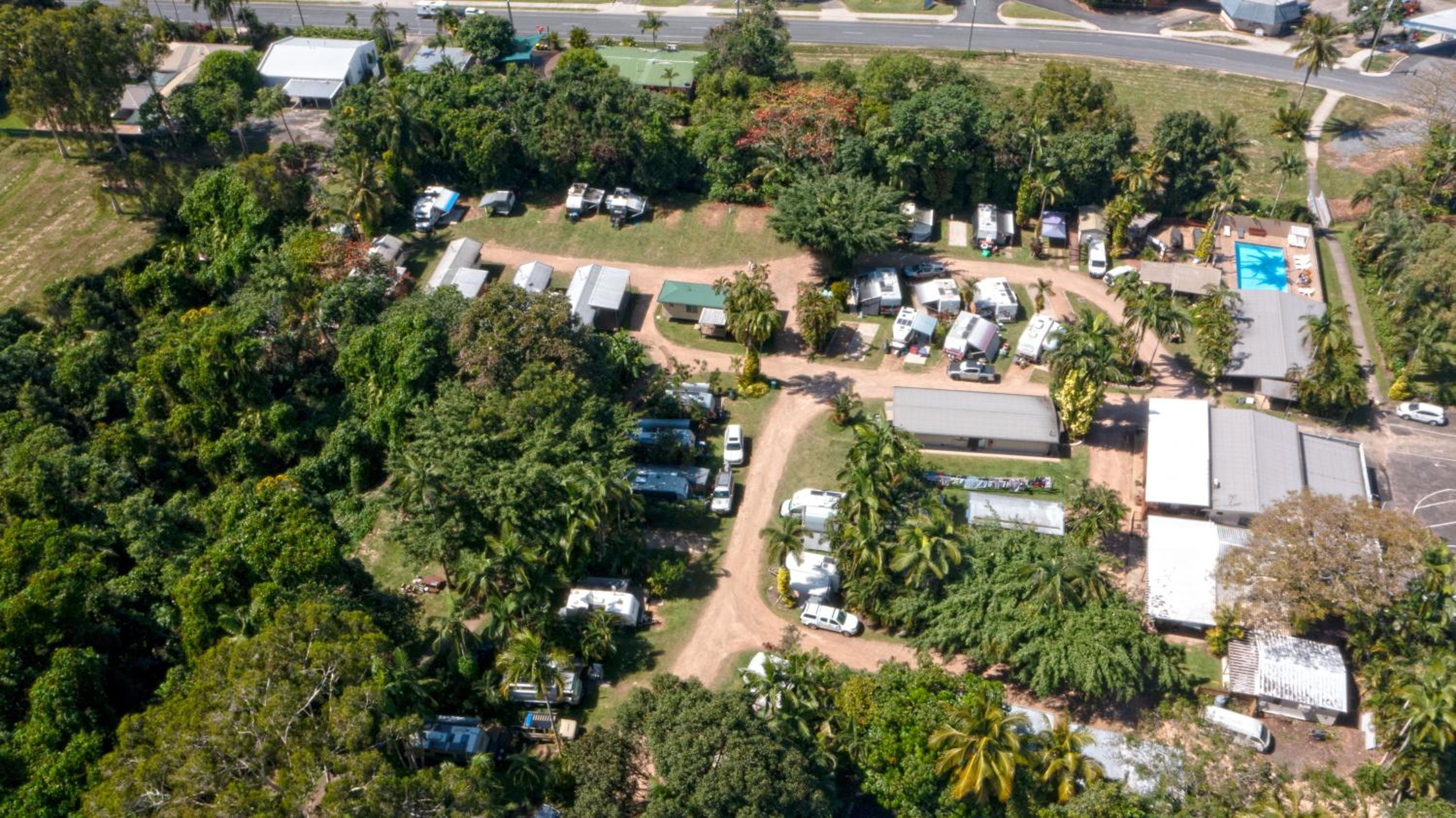 Tropical Hibiscus Caravan Park