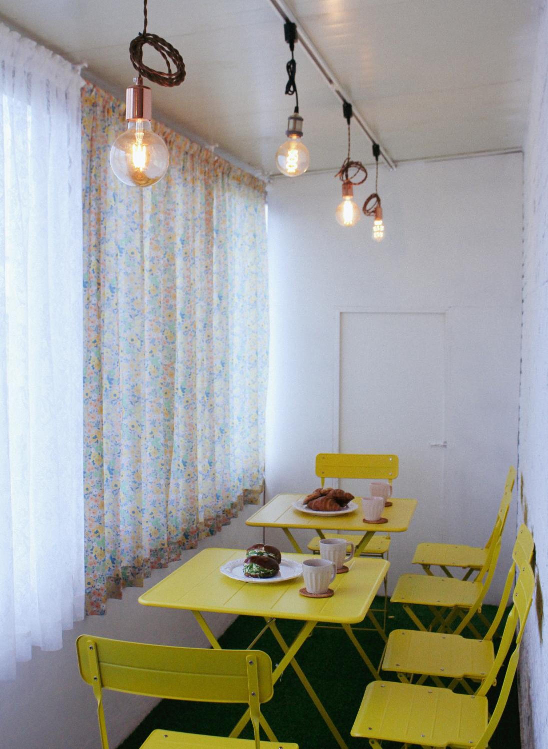 Central Hongdae Red Road Stay 4 Beds, Near Mangwon & Sangsu