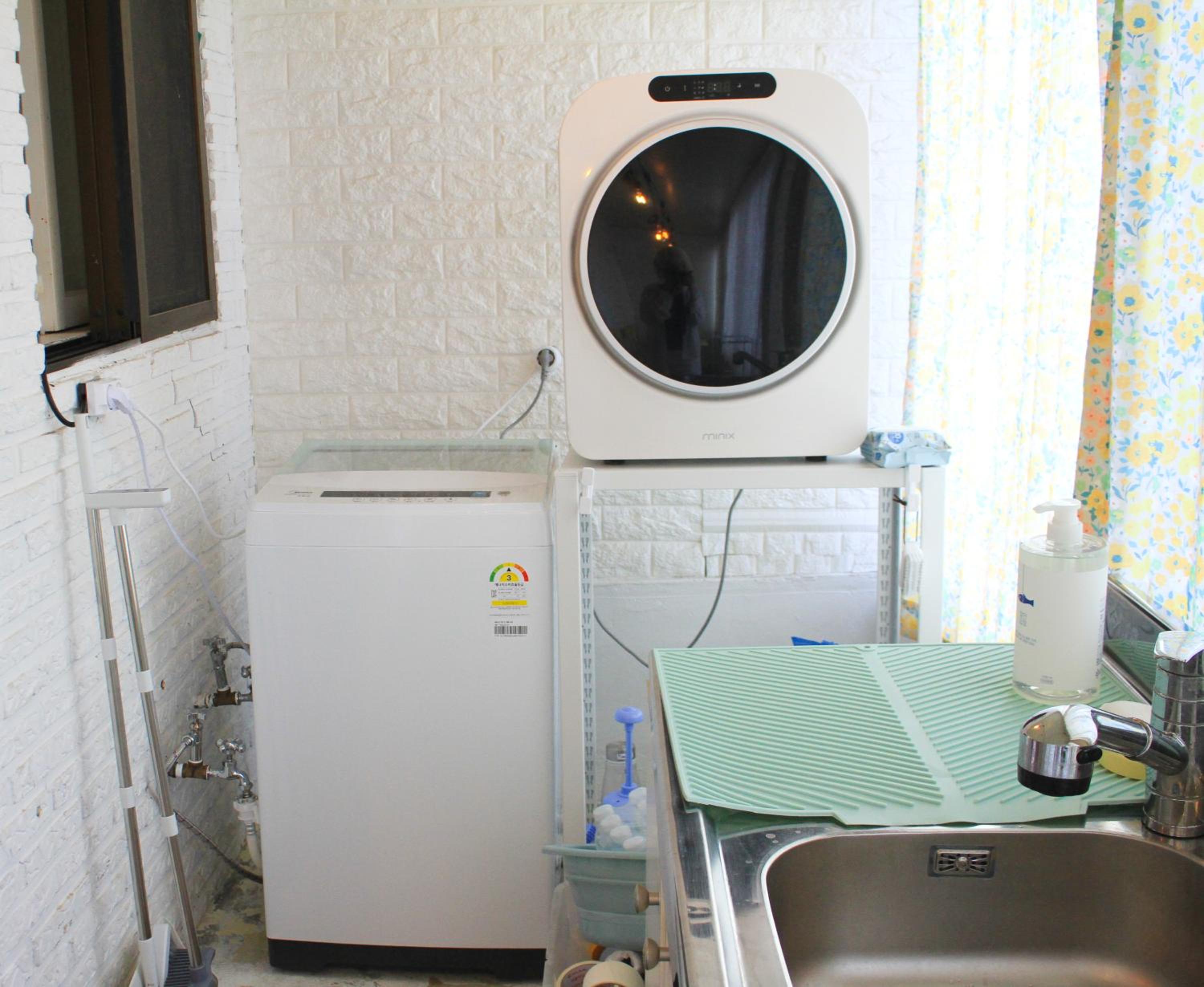 Central Hongdae Red Road Stay 4 Beds, Near Mangwon & Sangsu