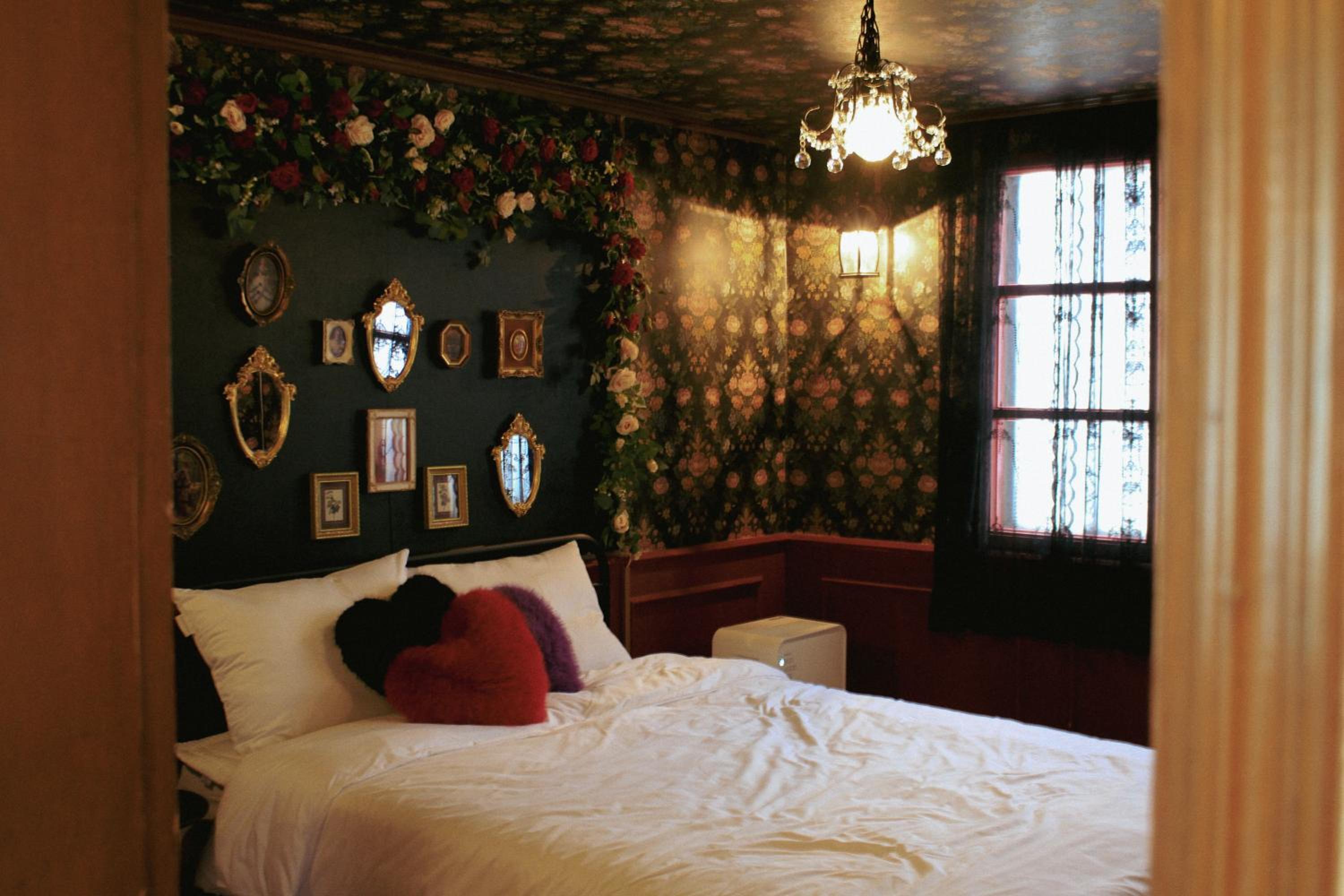 Central Hongdae Red Road Stay 4 Beds, Near Mangwon & Sangsu