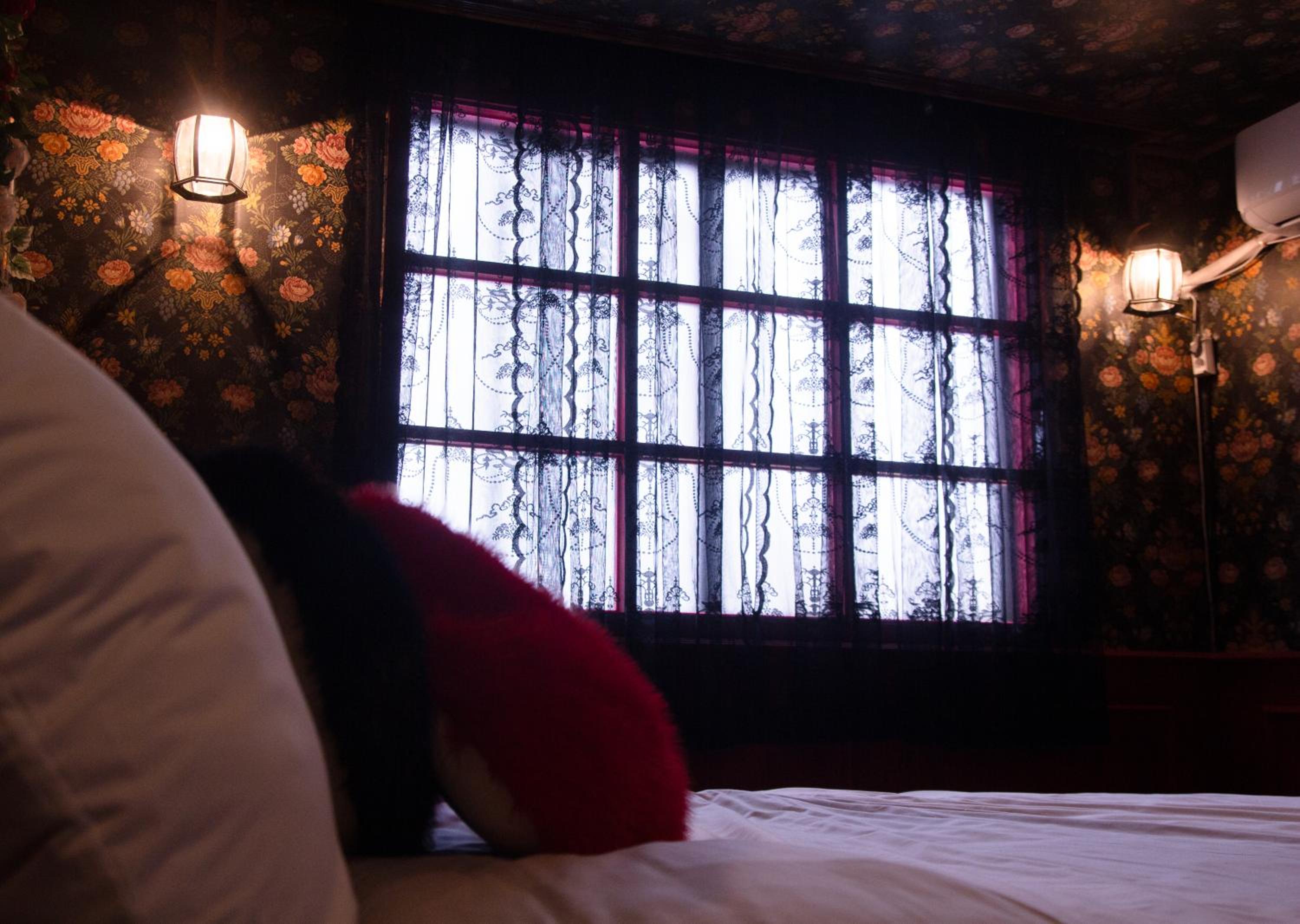 Central Hongdae Red Road Stay 4 Beds, Near Mangwon & Sangsu