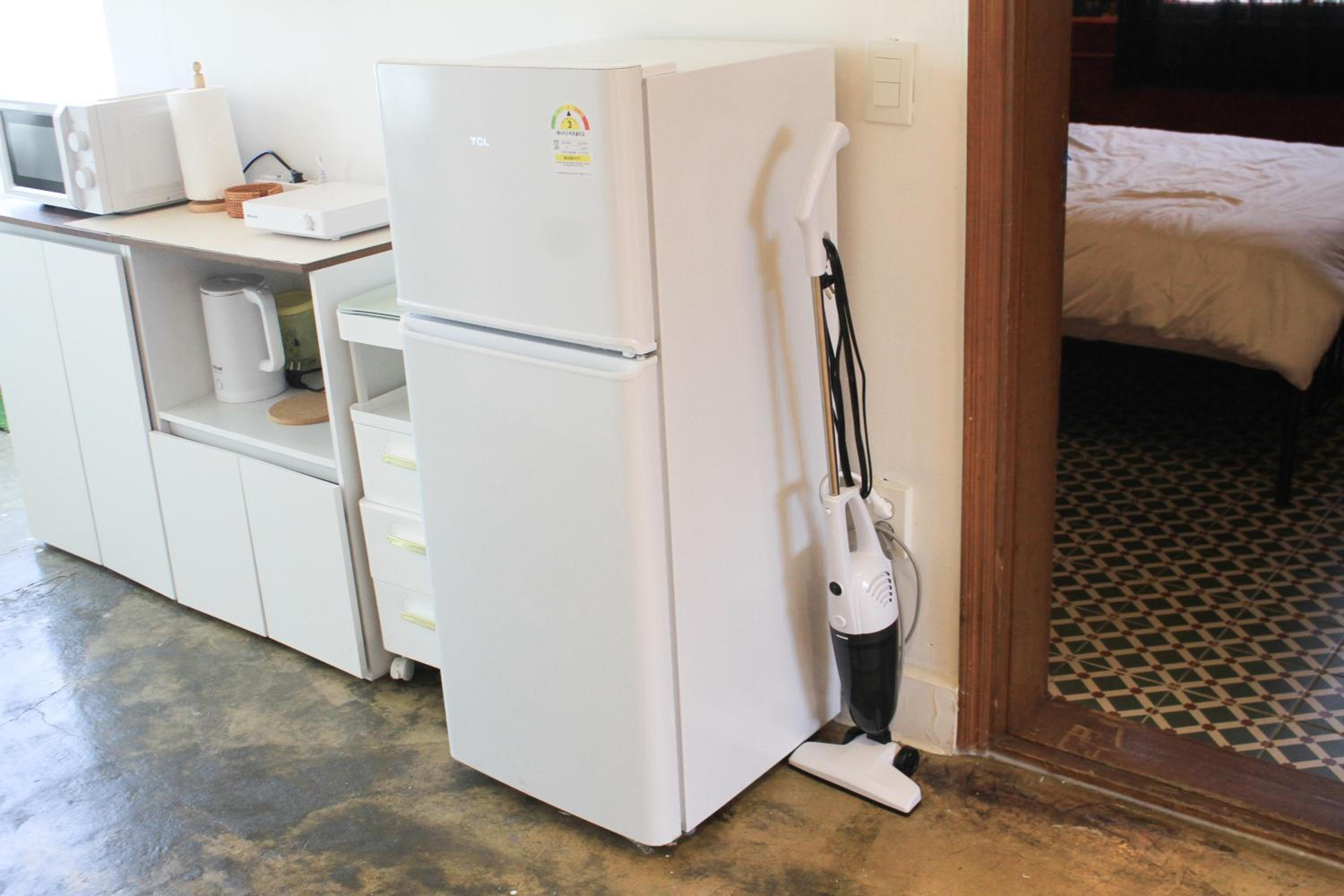 Central Hongdae Red Road Stay 4 Beds, Near Mangwon & Sangsu