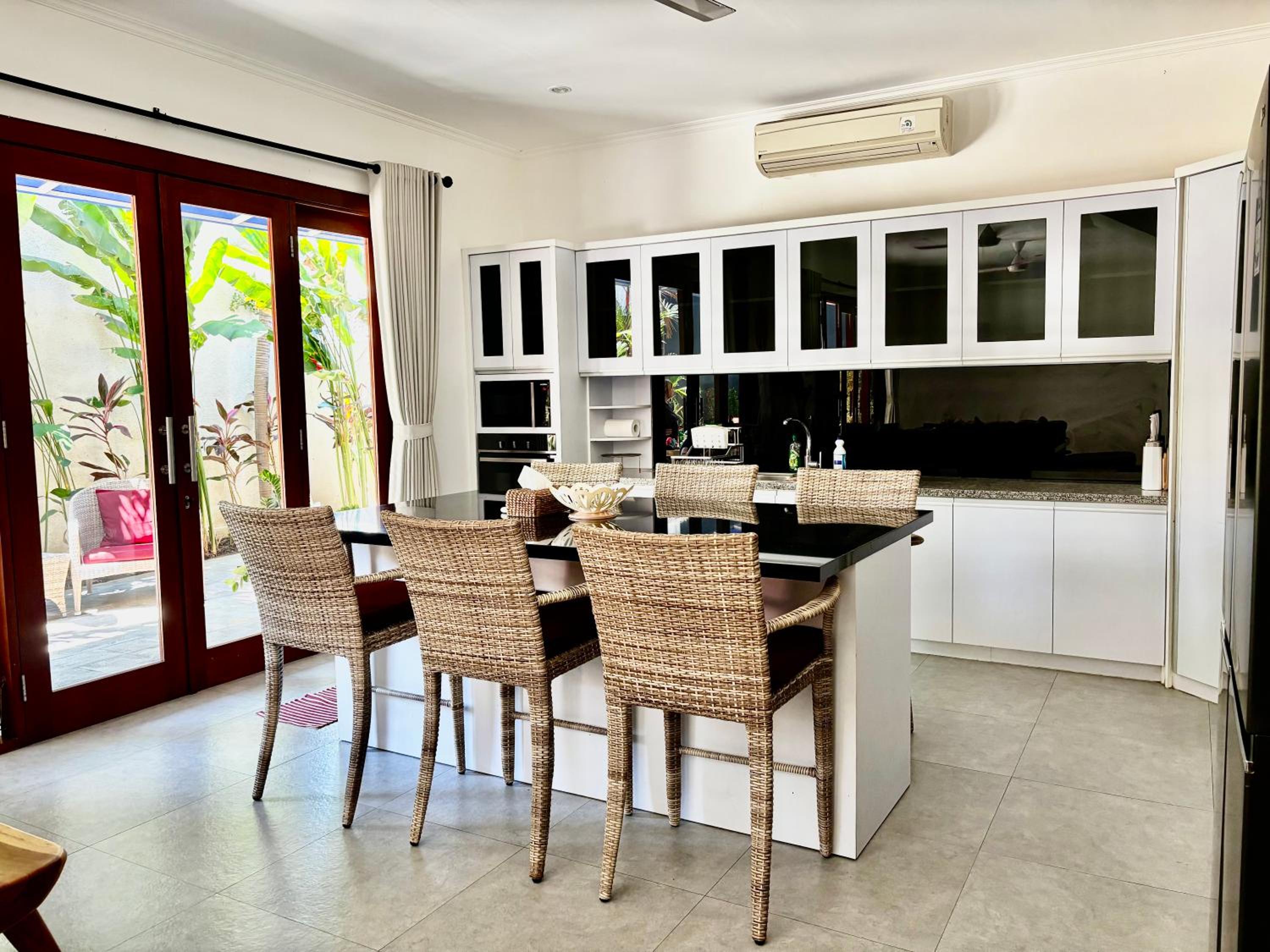 Diamond of Sanur, Bright & Spacious Luxury 3BR Villa with Private Pool Villa Bali Daze