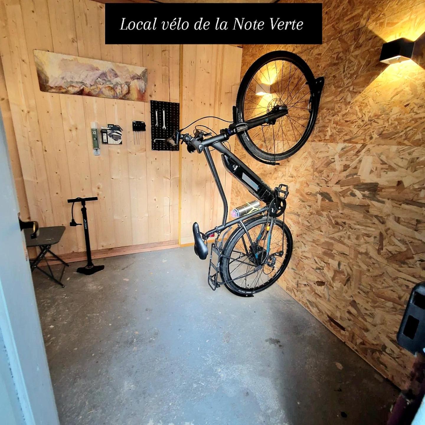 La Note Verte - Parking gratuit devant l'entrée