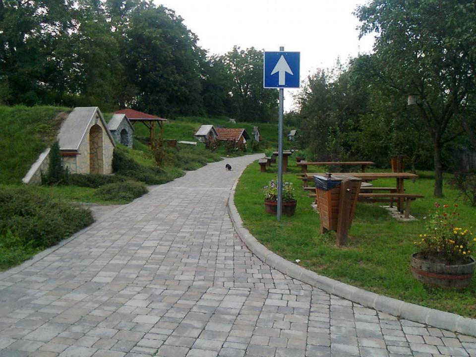Photo 28