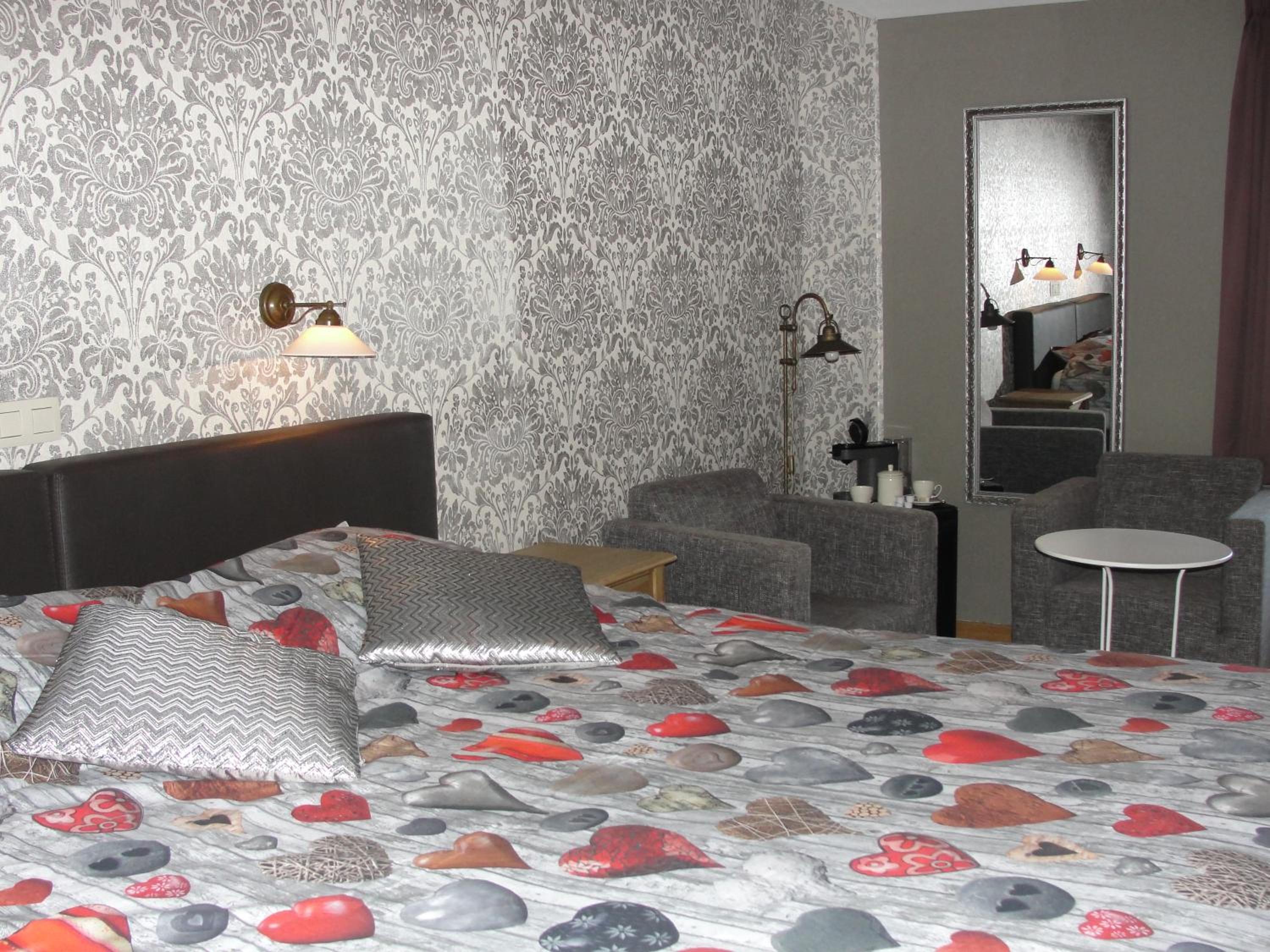 B&B Hedera