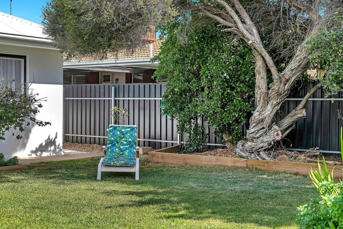 Daisy's Beachside Cottage-Picnic Garden & Games