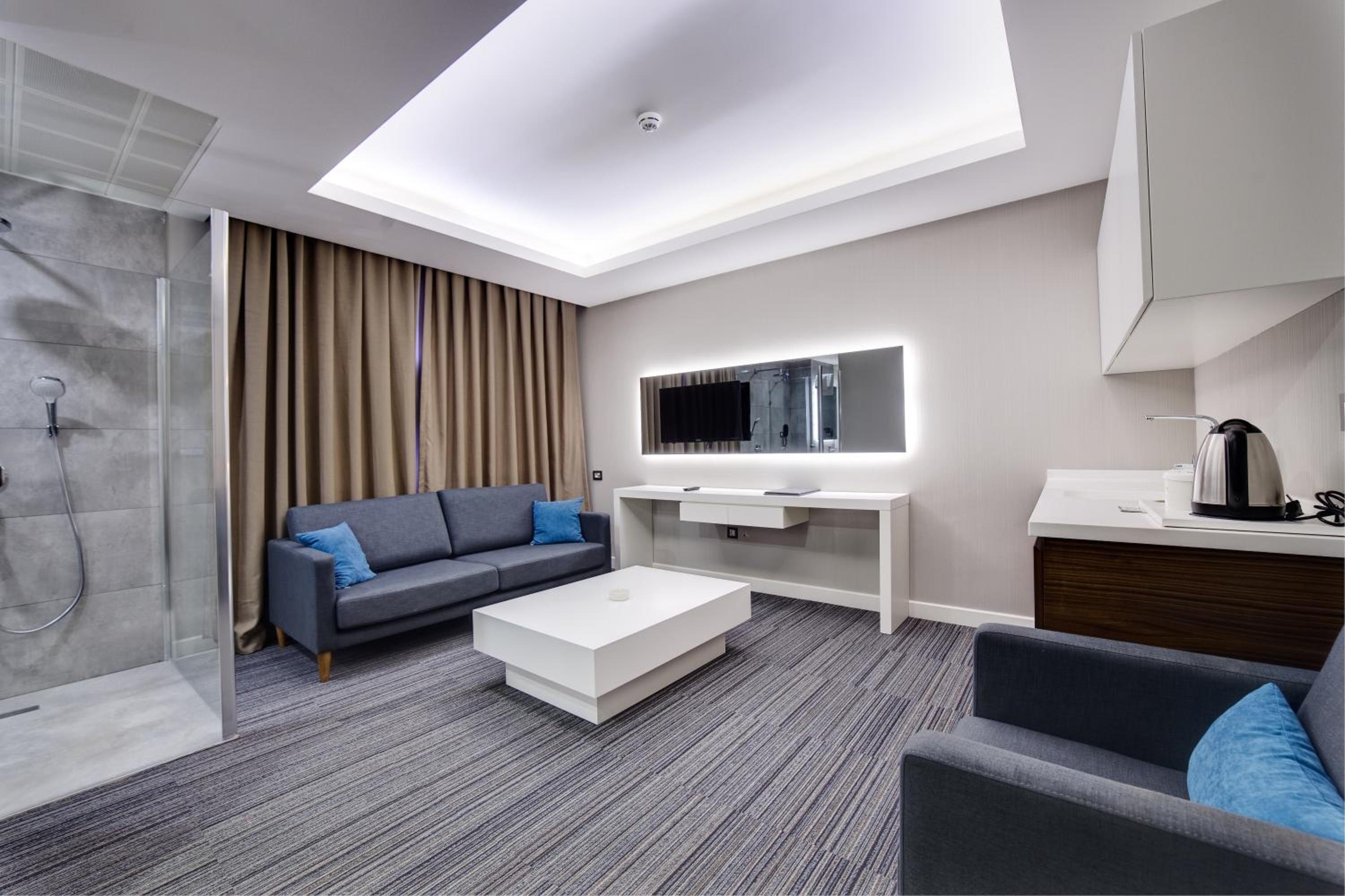 The Menord Hotel - Image 5