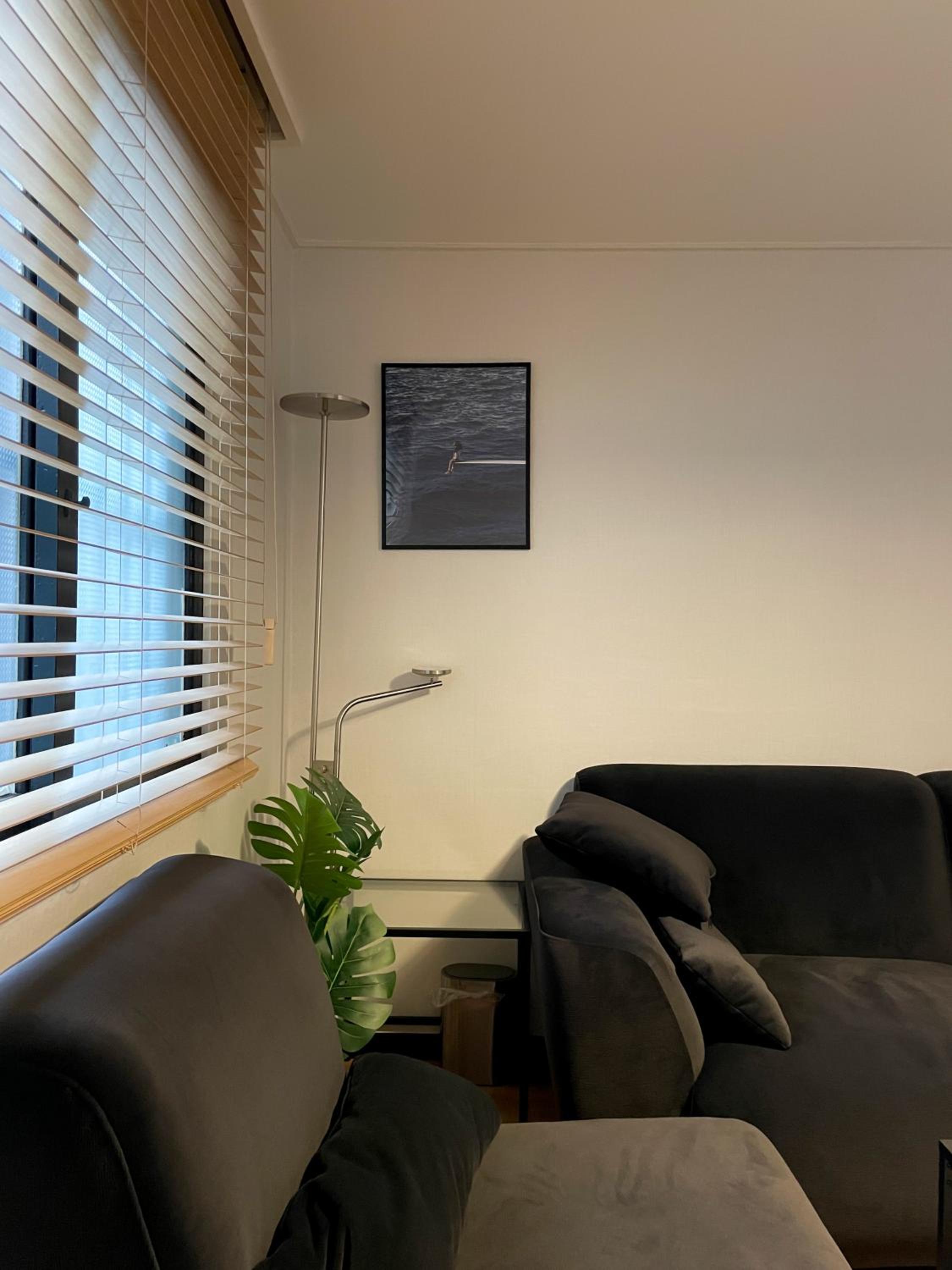 블랙앤우드 하우스, 합정역 도보 5분, 홍대 1정거장, 망원한강공원 Modern Cozy Seoul Loft, Hapjeong station 5 mins walk, Hongdae just 1 stop