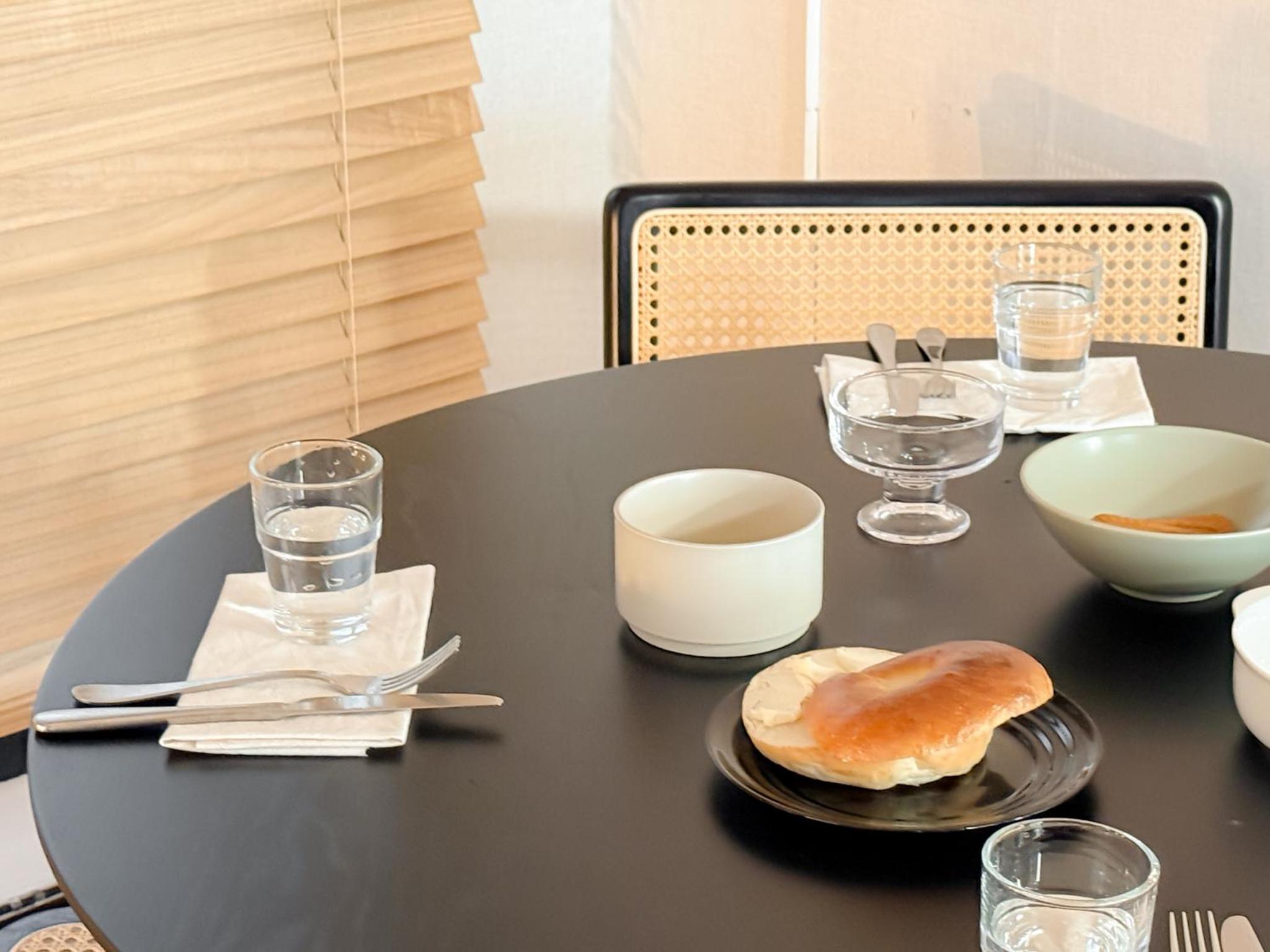 블랙앤우드 하우스, 합정역 도보 5분, 홍대 1정거장, 망원한강공원 Modern Cozy Seoul Loft, Hapjeong station 5 mins walk, Hongdae just 1 stop