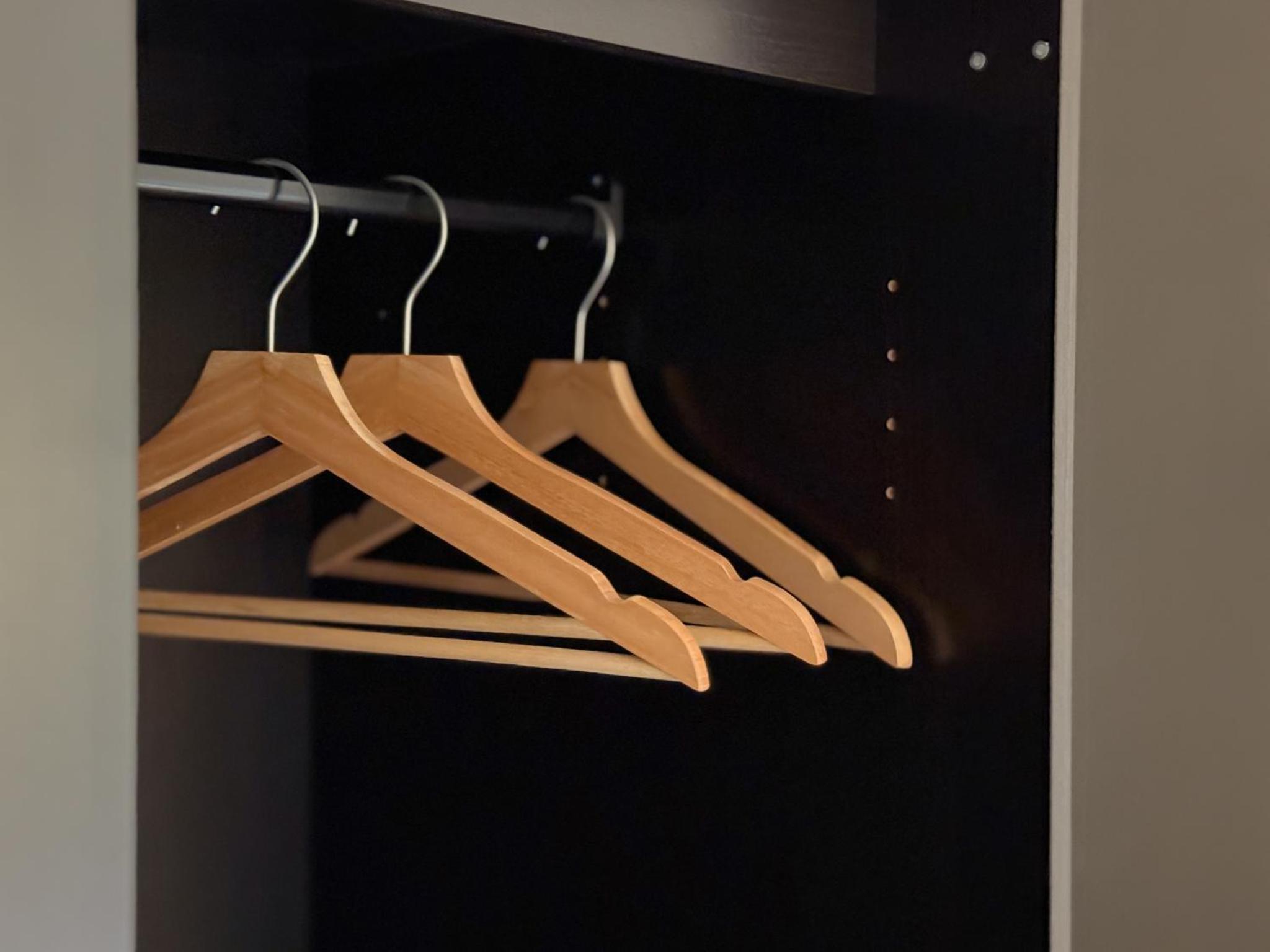 블랙앤우드 하우스, 합정역 도보 5분, 홍대 1정거장, 망원한강공원 Modern Cozy Seoul Loft, Hapjeong station 5 mins walk, Hongdae just 1 stop
