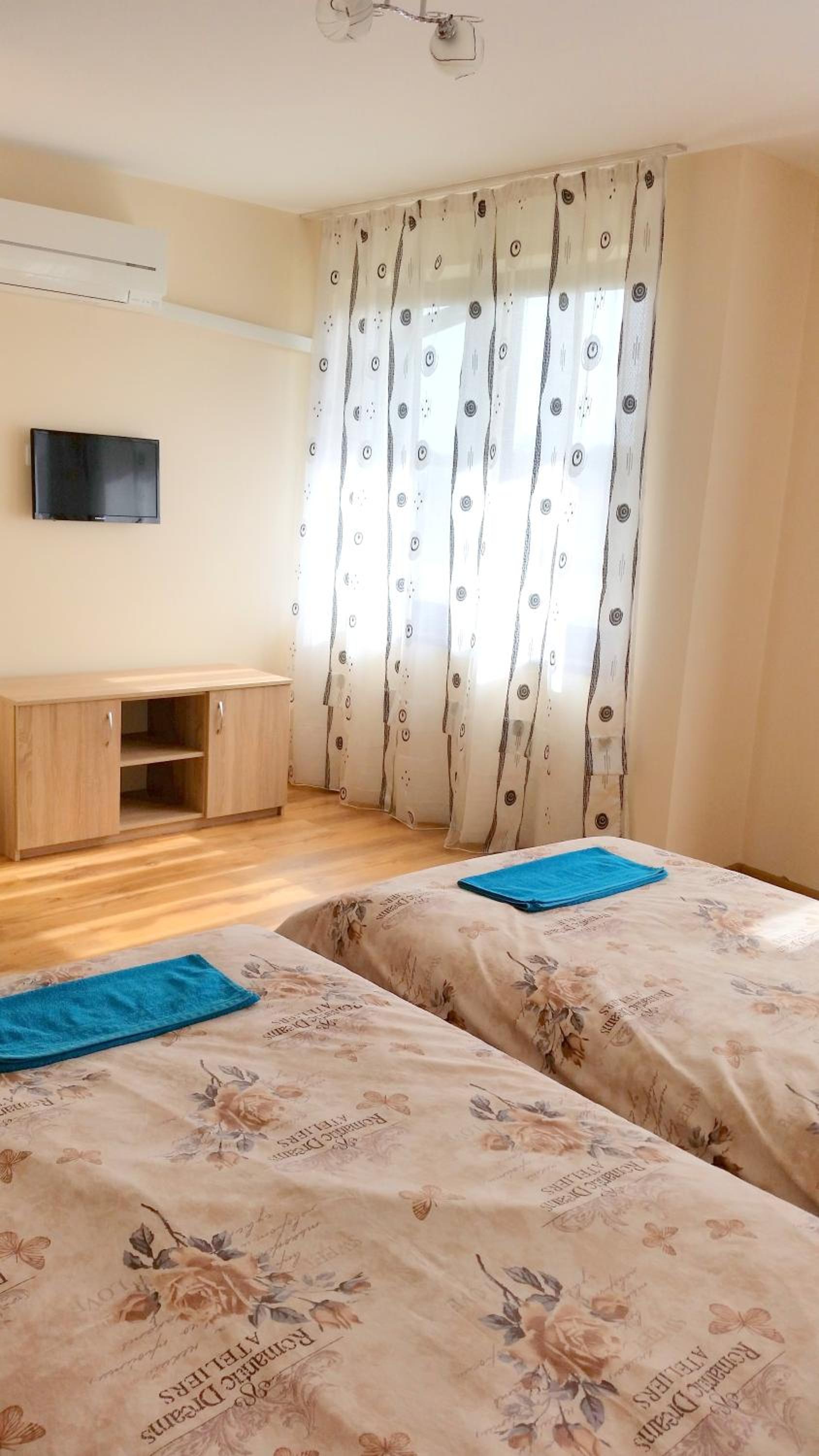 Guesthouse River House