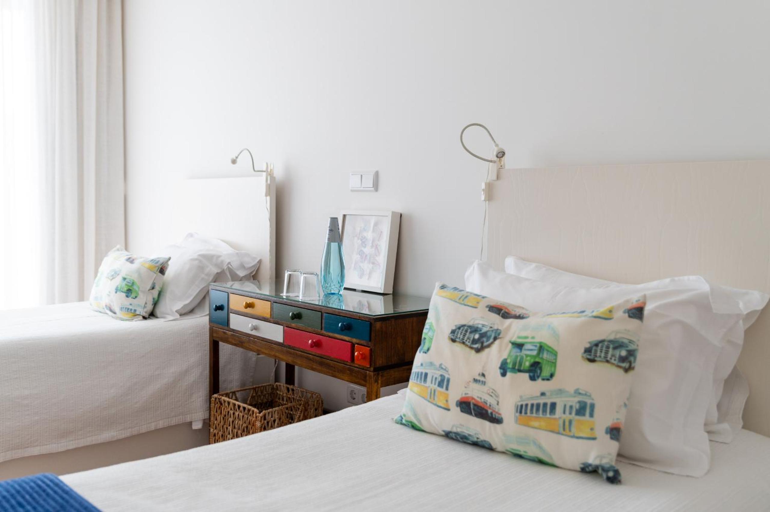 Spacious Villa with Private Pool & Garden in Douro, by Hopstays