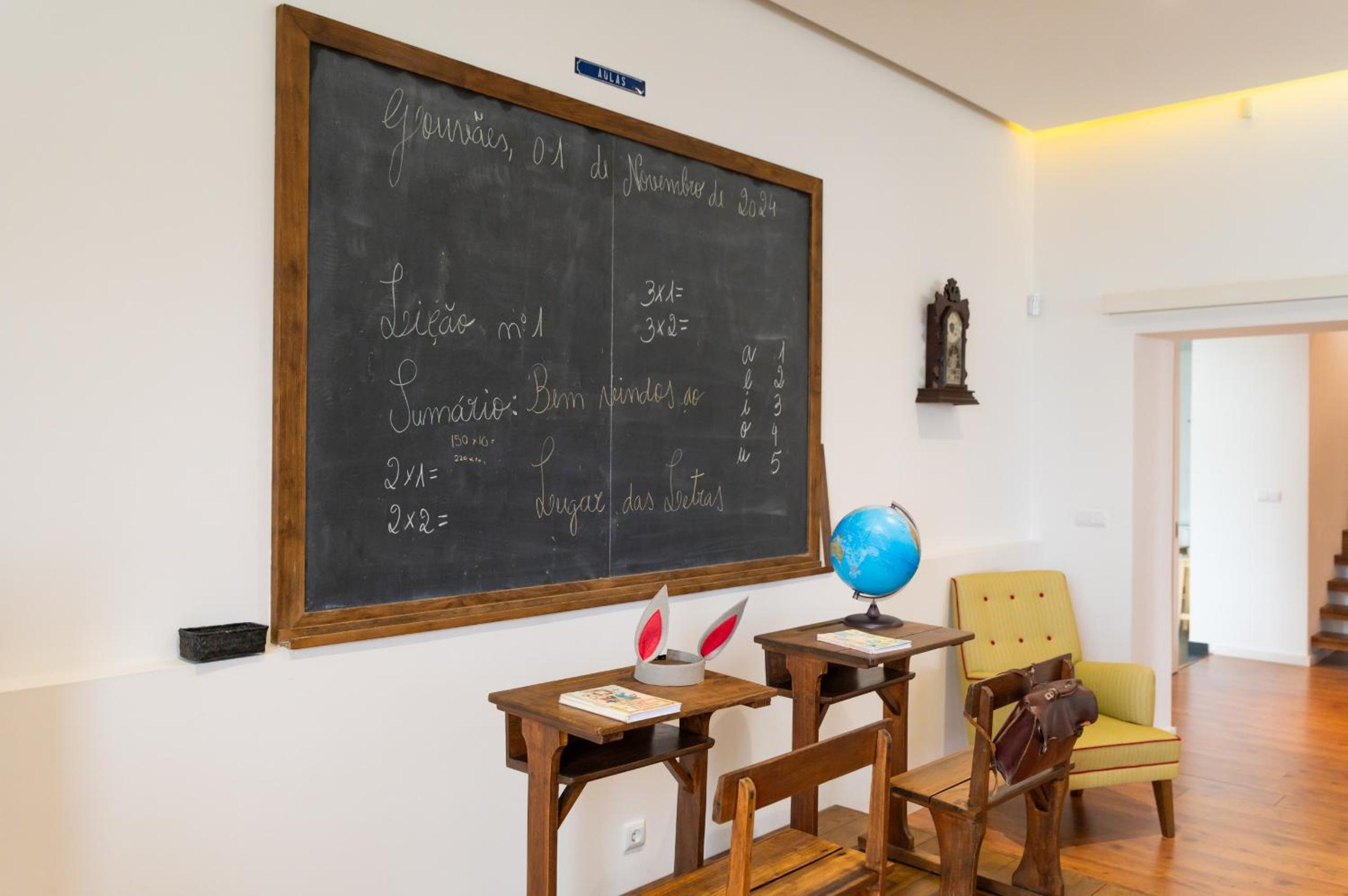 Spacious Villa with Private Pool & Garden in Douro, by Hopstays