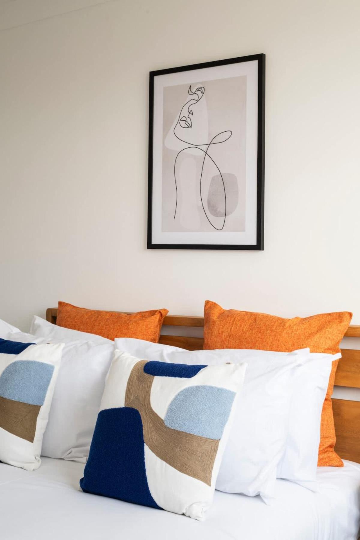 Canary Wharf Apt - Near DLR & Jubilee