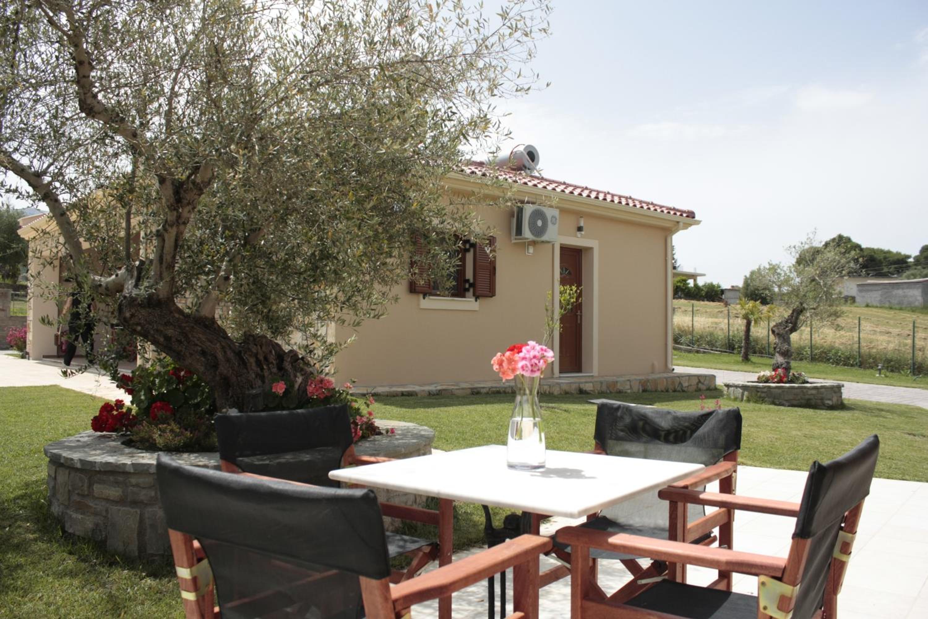 Evinos Garden view 4