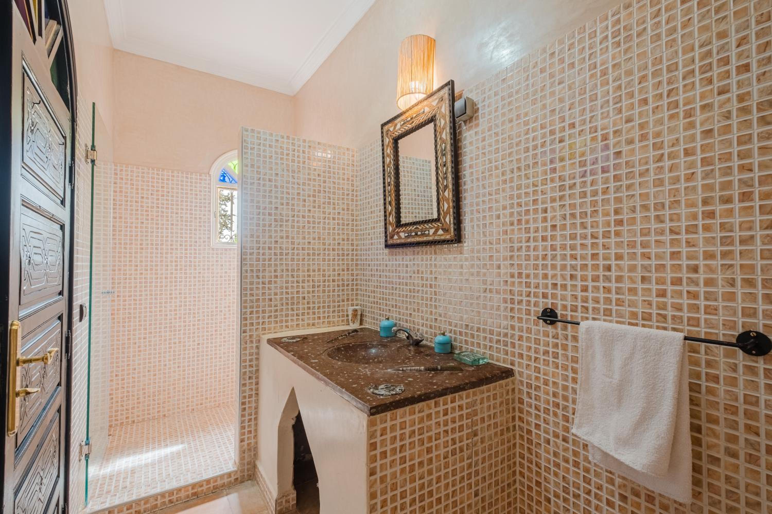 Dar Salah - Eddine Oasis Pool & SPA