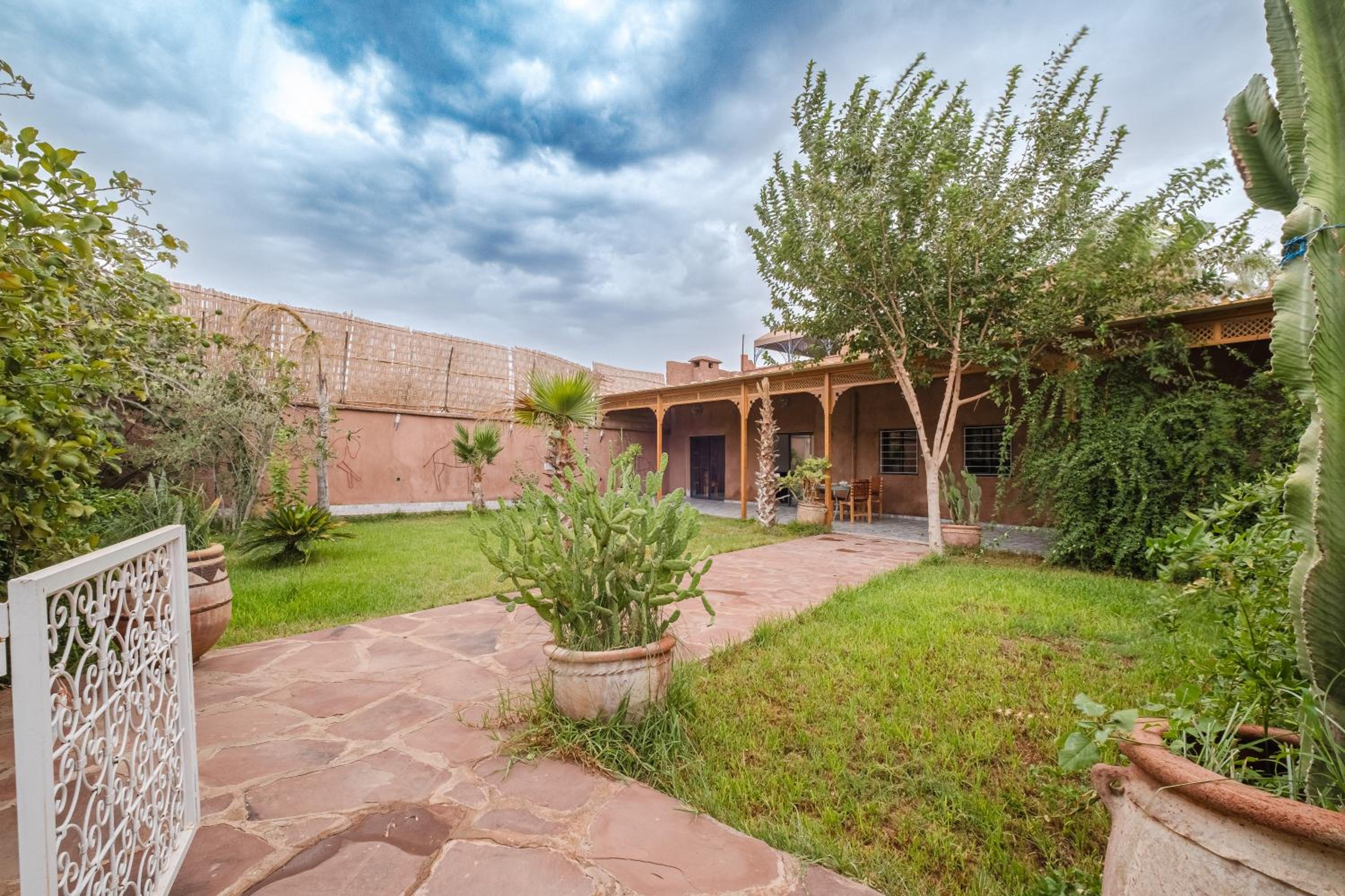 Dar Salah - Eddine Oasis Pool & SPA