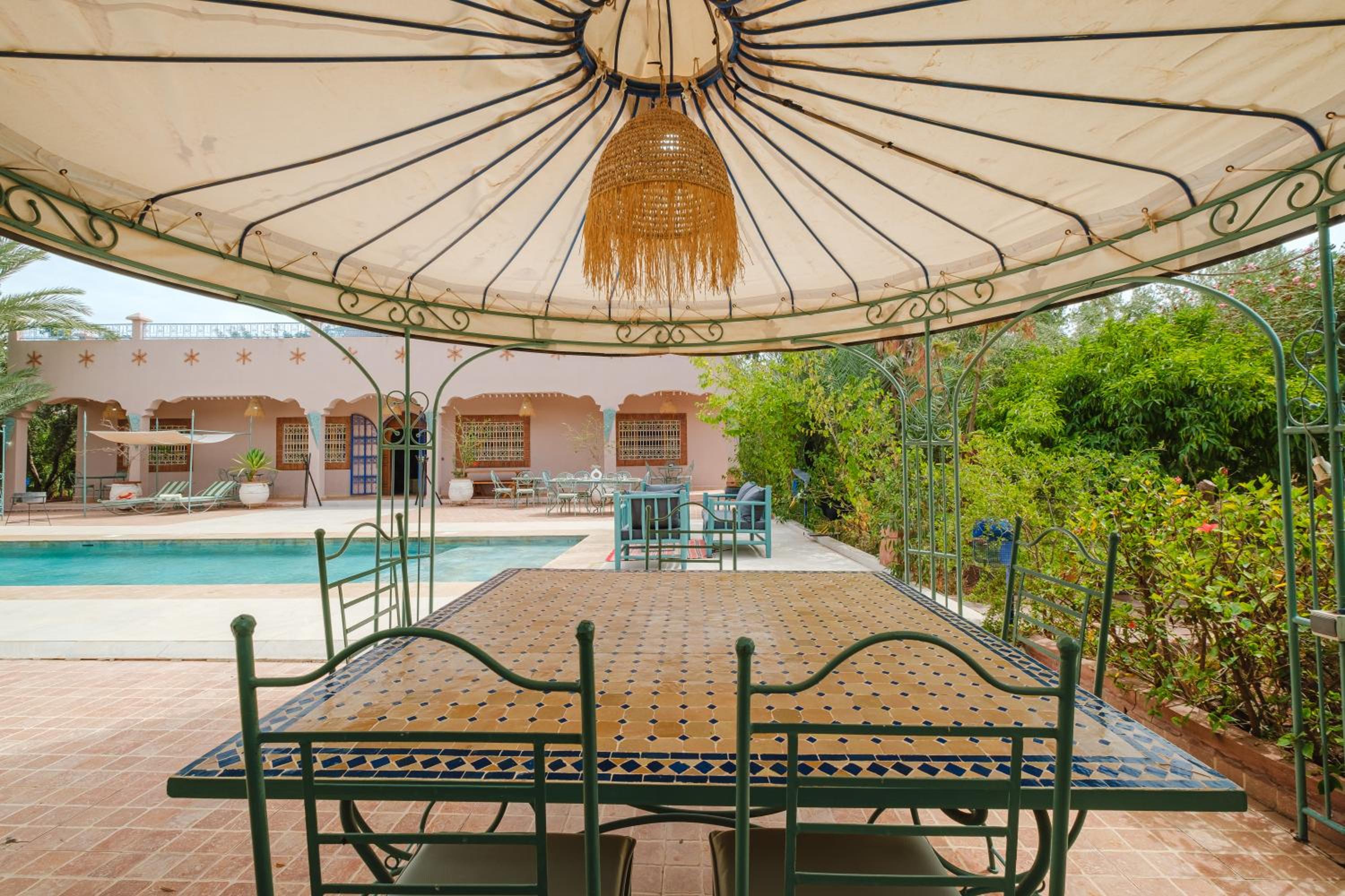 Dar Salah - Eddine Oasis Pool & SPA