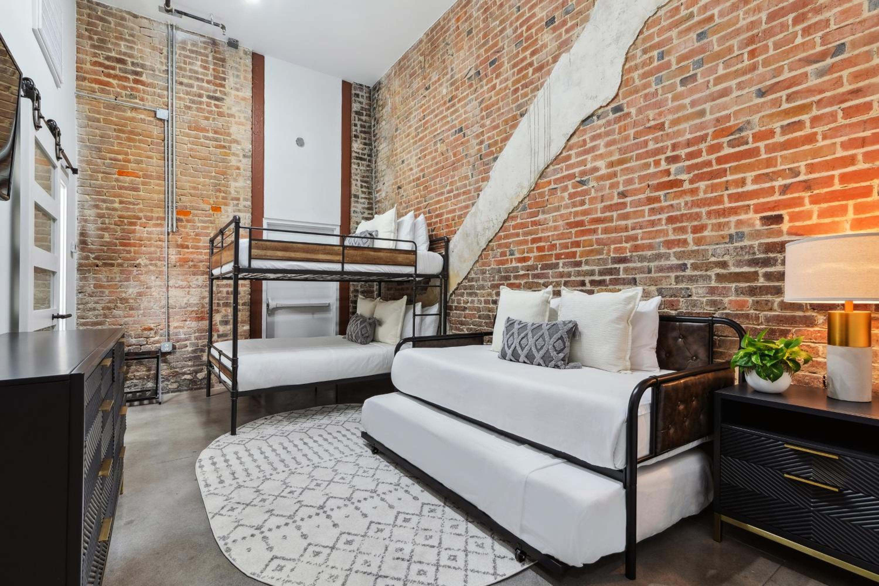 Exquisite Flat in Arts District