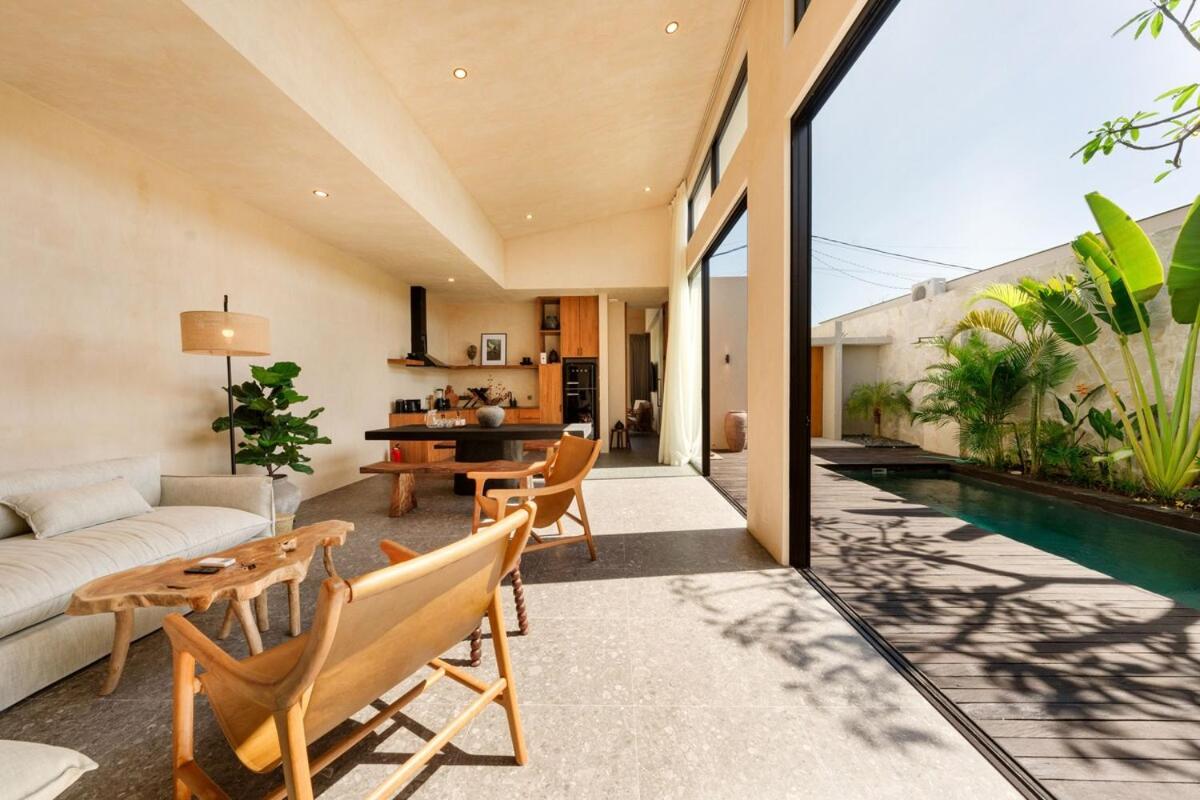 Villa Sunset Serenity 2BR Sunset & Beach Gateway