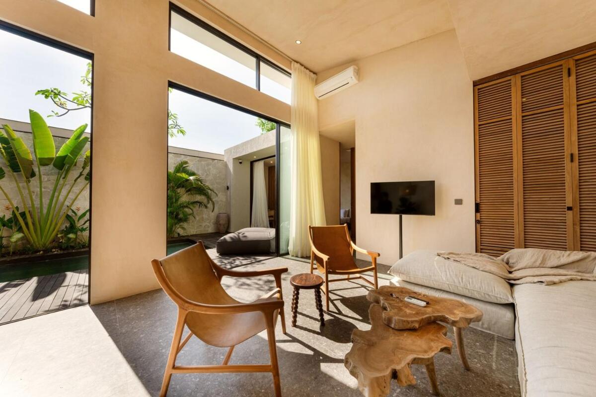 Villa Sunset Serenity 2BR Sunset & Beach Gateway