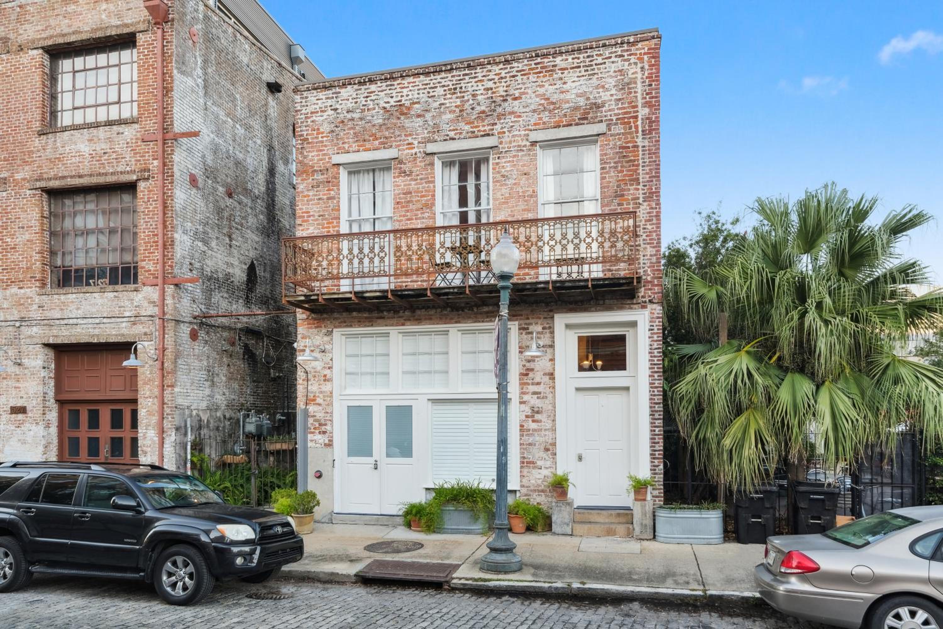 Exquisite Flat in Arts District
