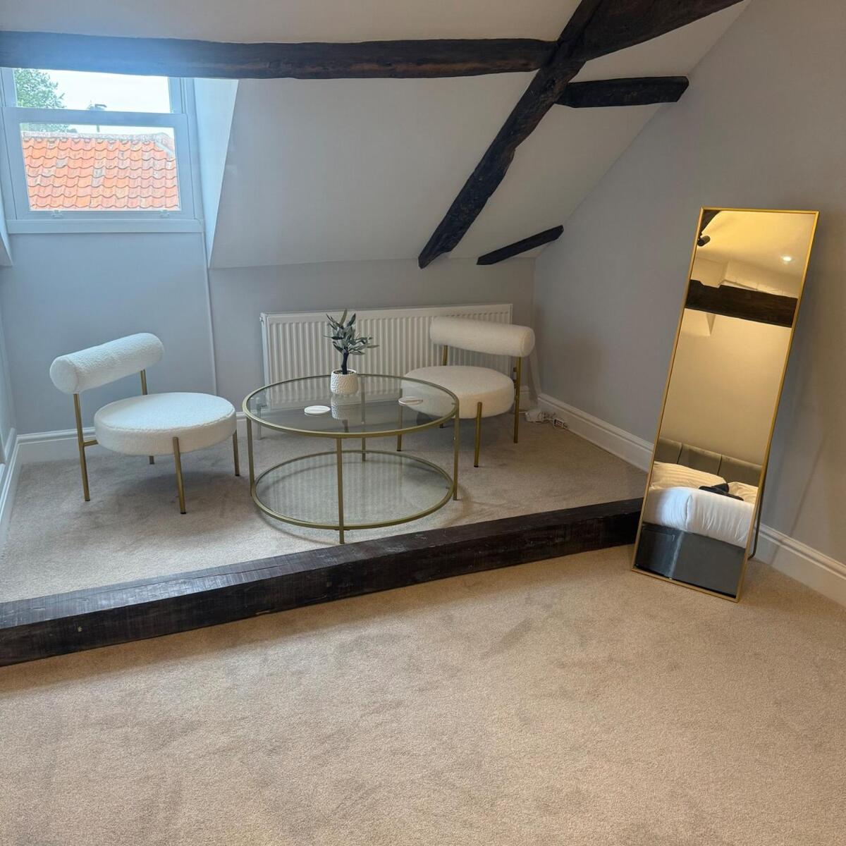 Luxury Holt Duplex with Bath Suite