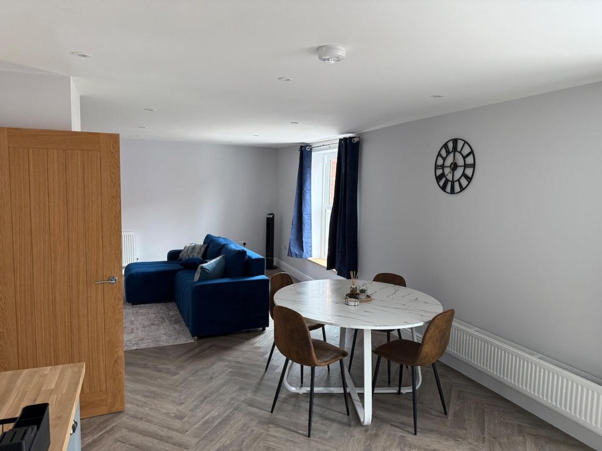 Luxury Holt Duplex with Bath Suite