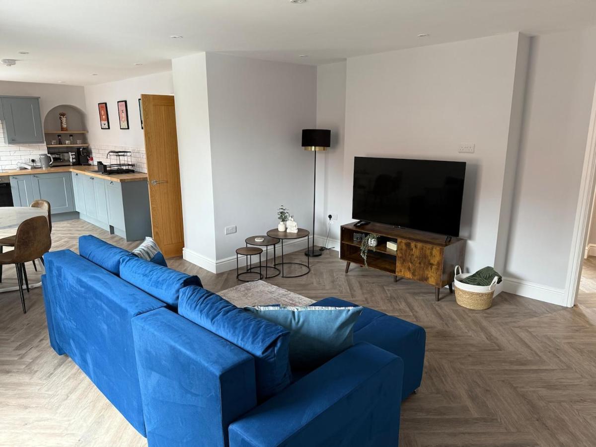 Luxury Holt Duplex with Bath Suite