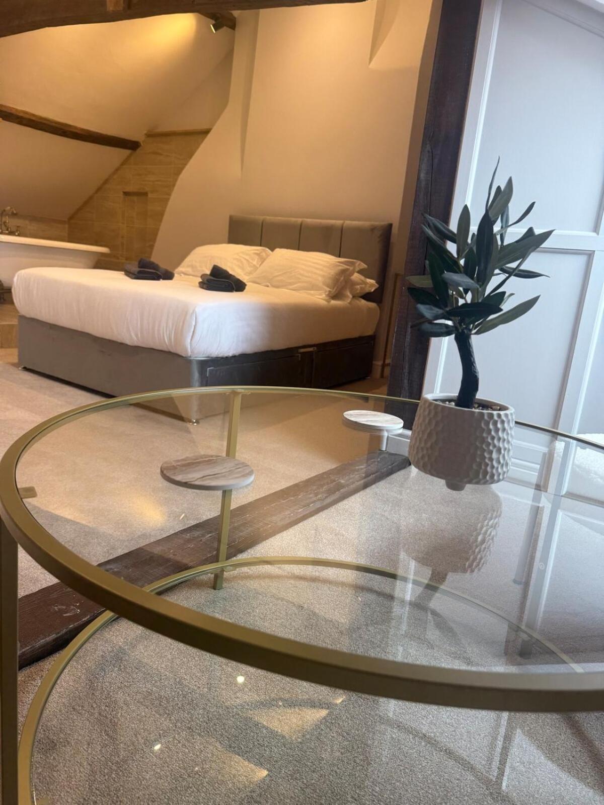 Luxury Holt Duplex with Bath Suite