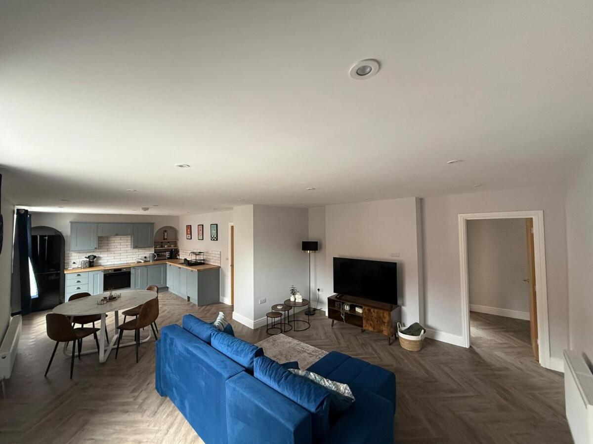 Luxury Holt Duplex with Bath Suite