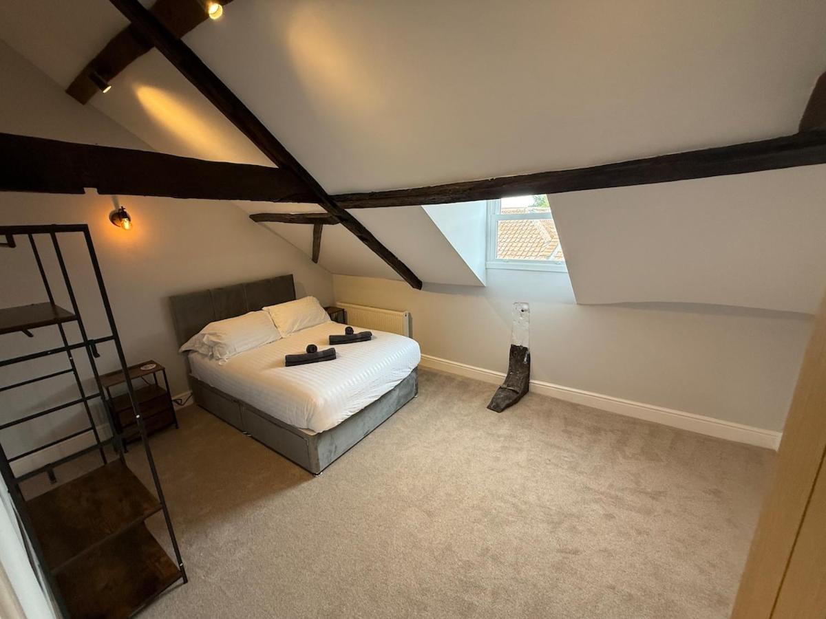 Luxury Holt Duplex with Bath Suite