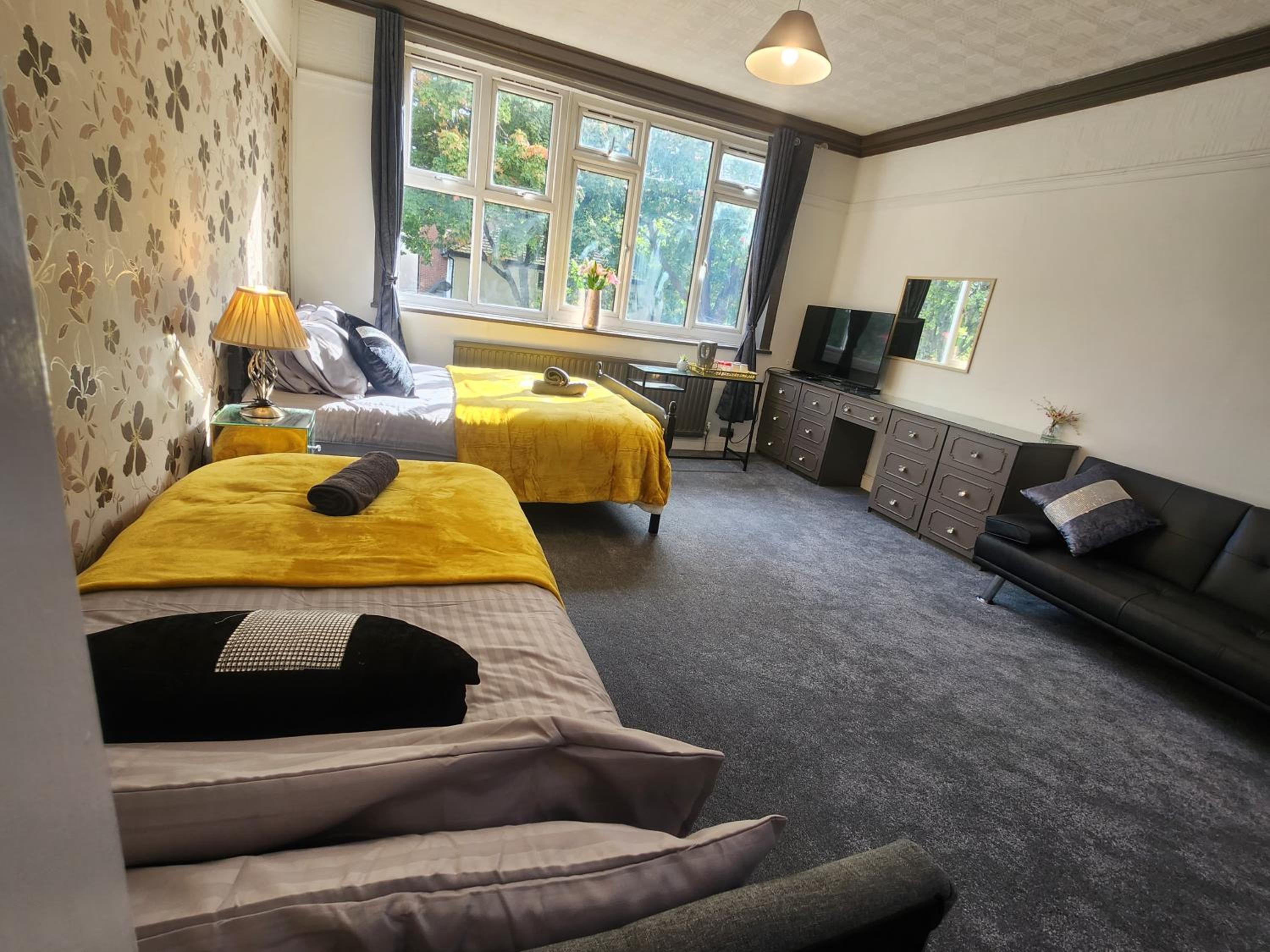 Luxury Cottage Stay Rooms Free Wifi Old Trafford Manchester