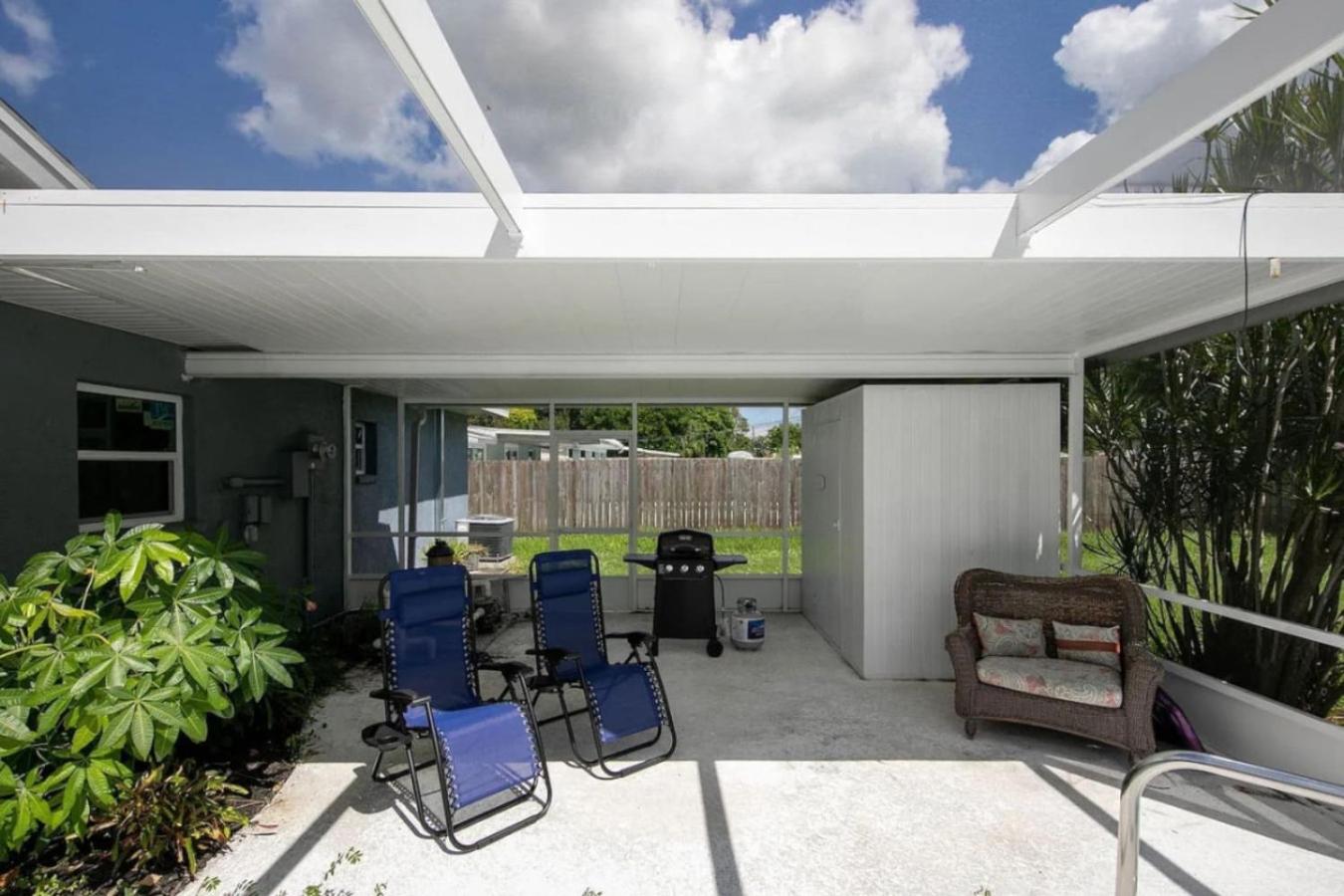 Relaxing Pool Side Home Near IMG