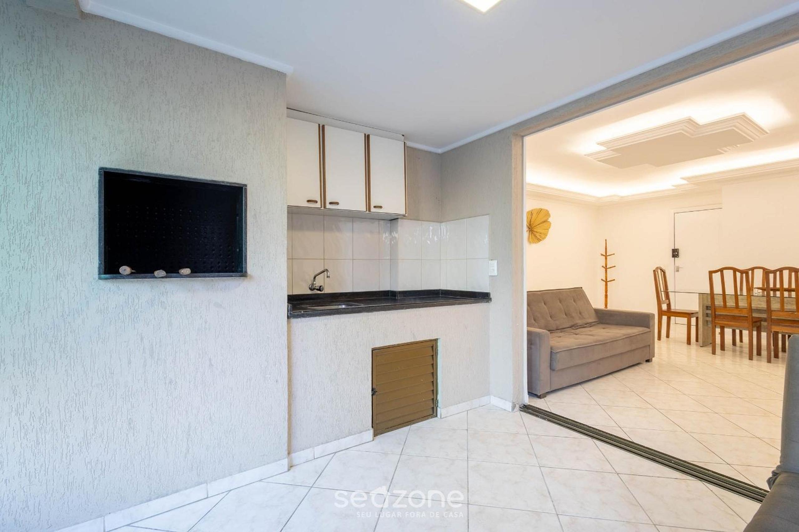 Apt w/ balcony & BBQ 290m from the sea CAU0199