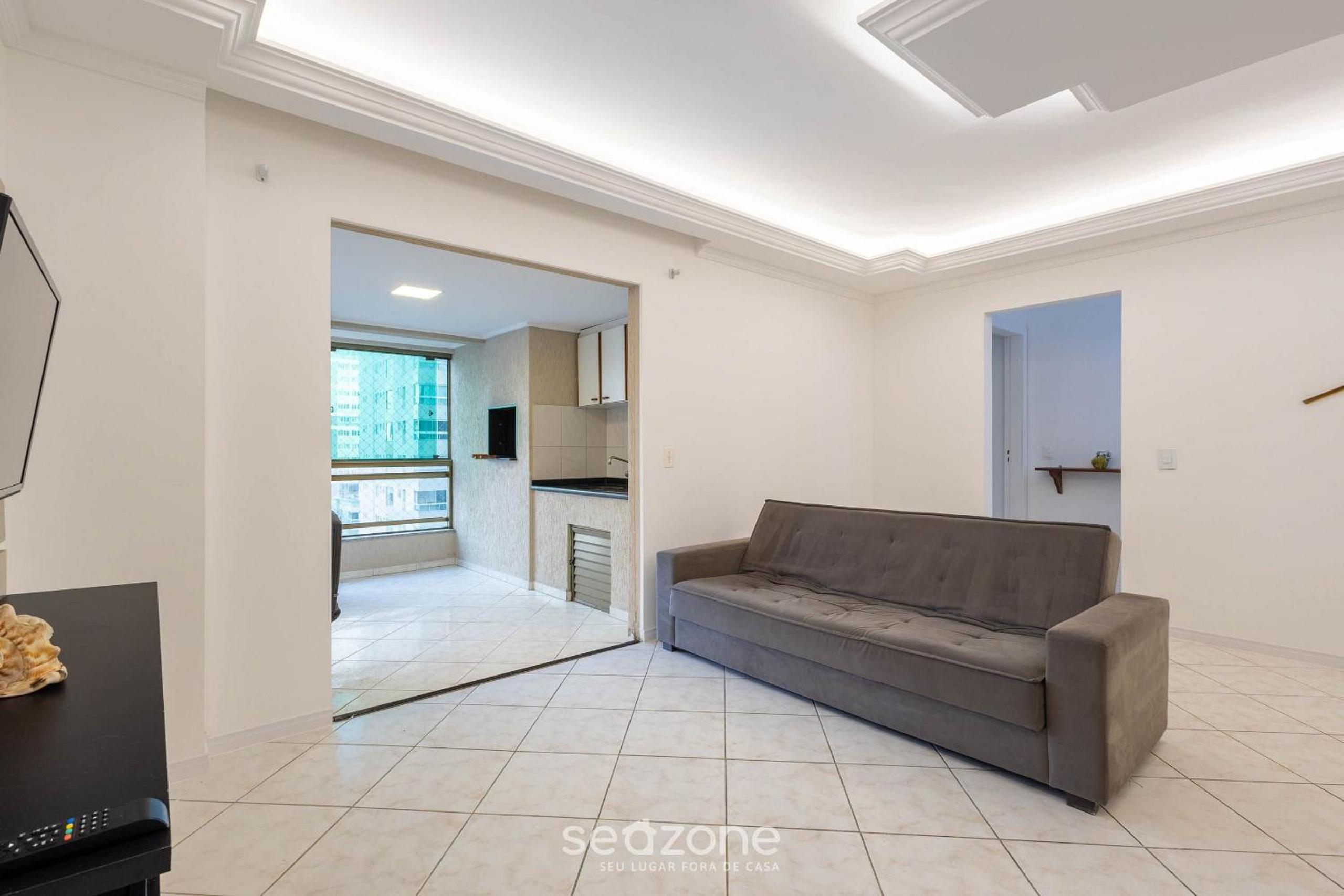 Apt w/ balcony & BBQ 290m from the sea CAU0199