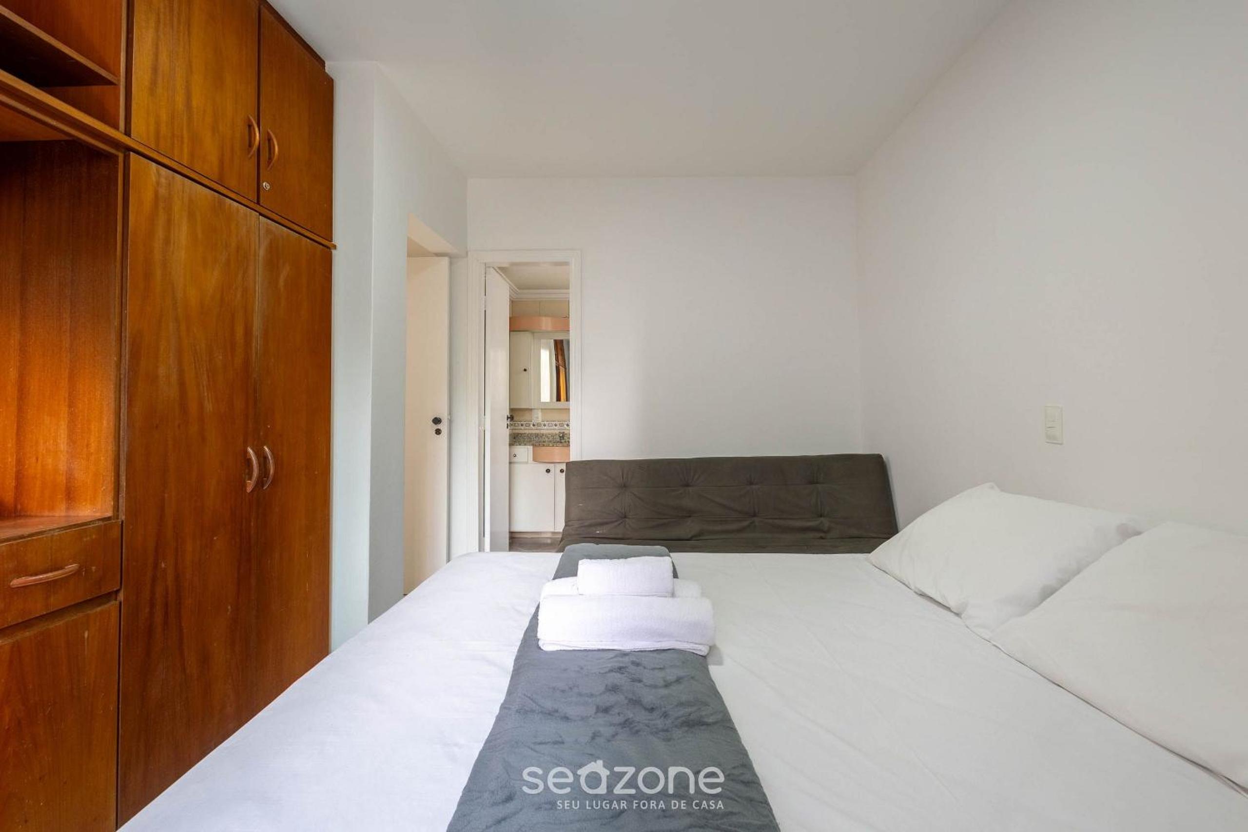 Apt w/ balcony & BBQ 290m from the sea CAU0199