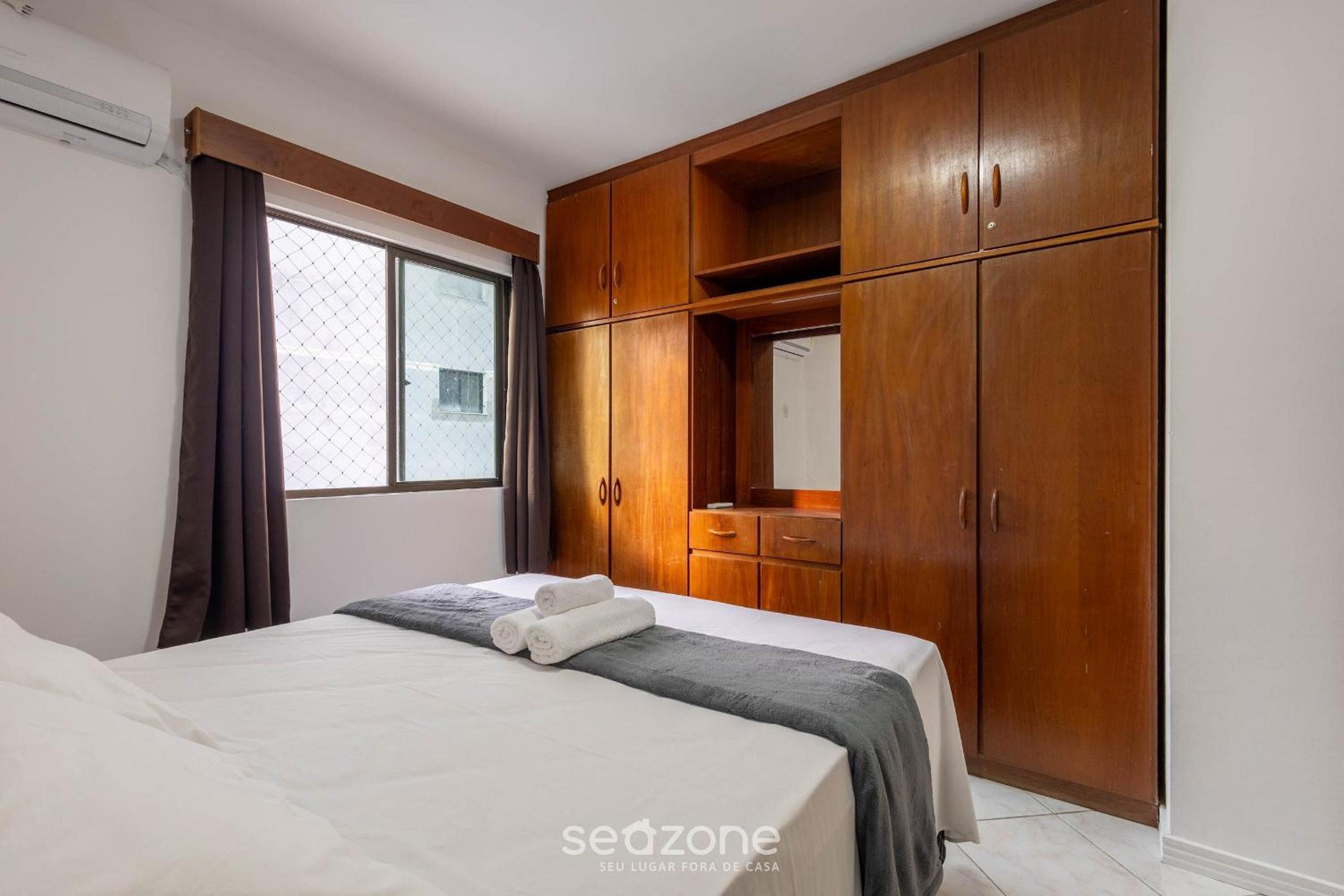 Apt w/ balcony & BBQ 290m from the sea CAU0199