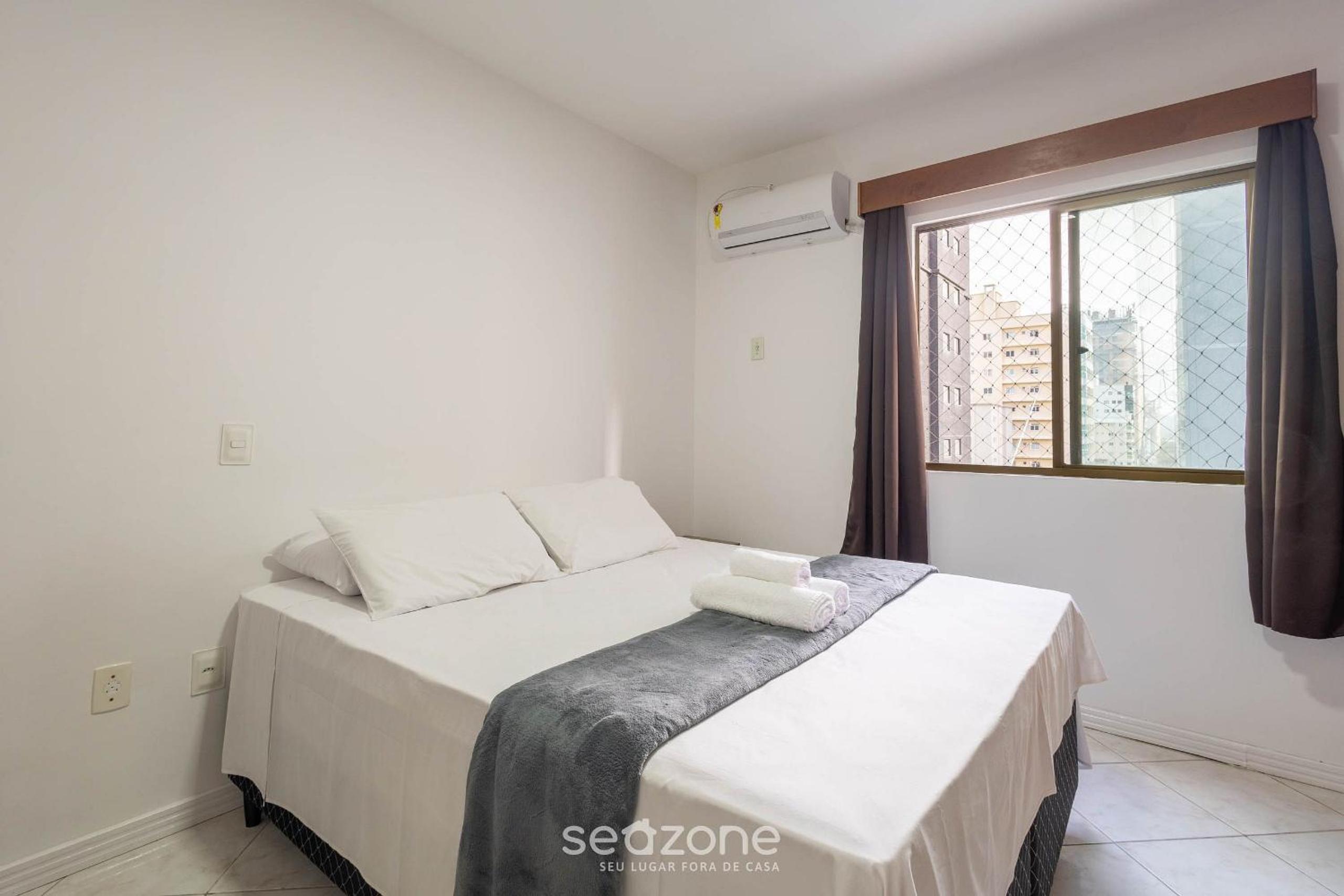Apt w/ balcony & BBQ 290m from the sea CAU0199
