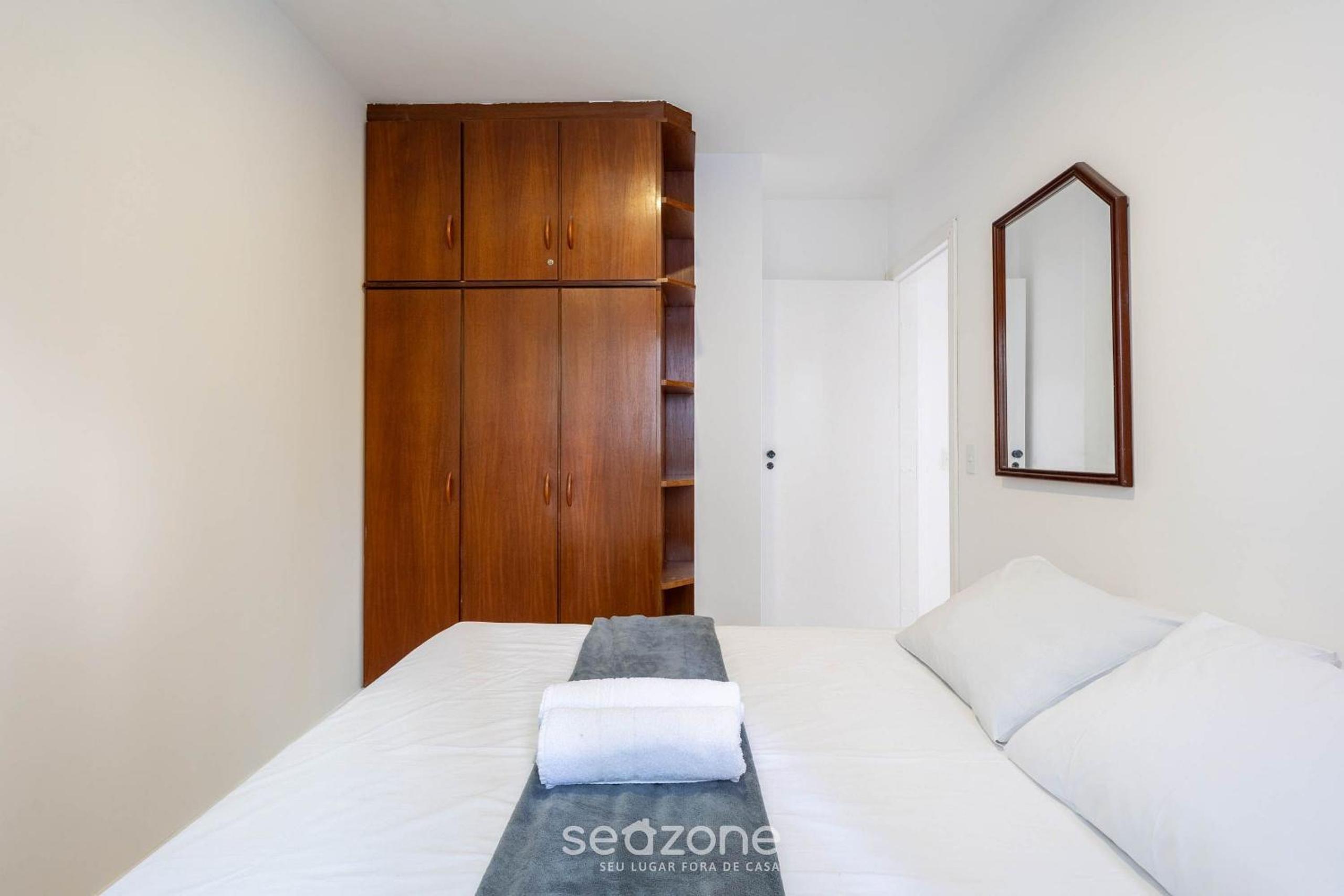 Apt w/ balcony & BBQ 290m from the sea CAU0199